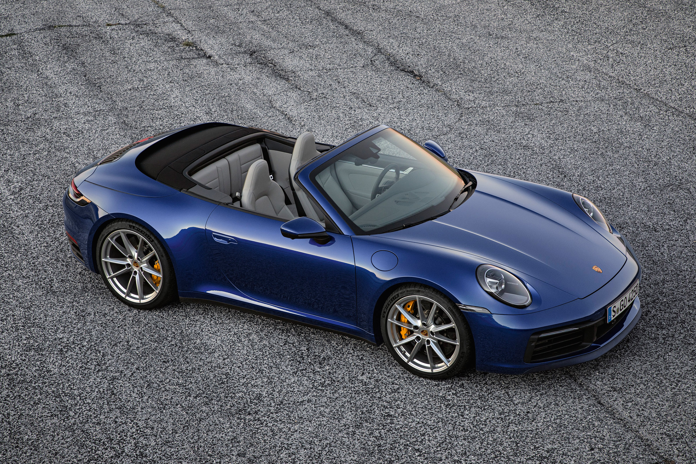Porsche 911 Cabriolet 992 - top