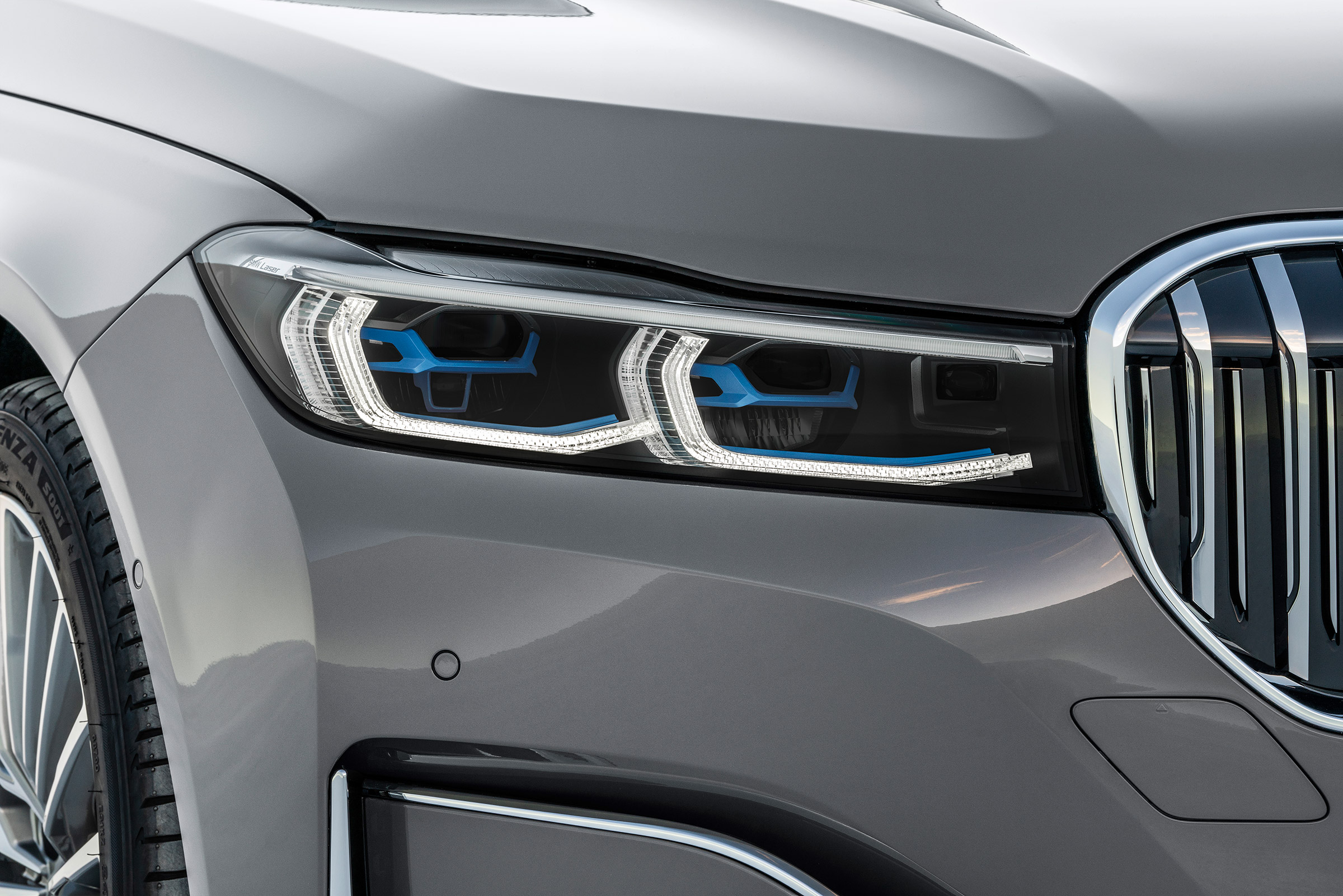 2019 BMW 7-series - headlights