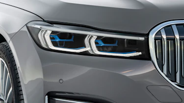 2019 BMW 7-series - headlights
