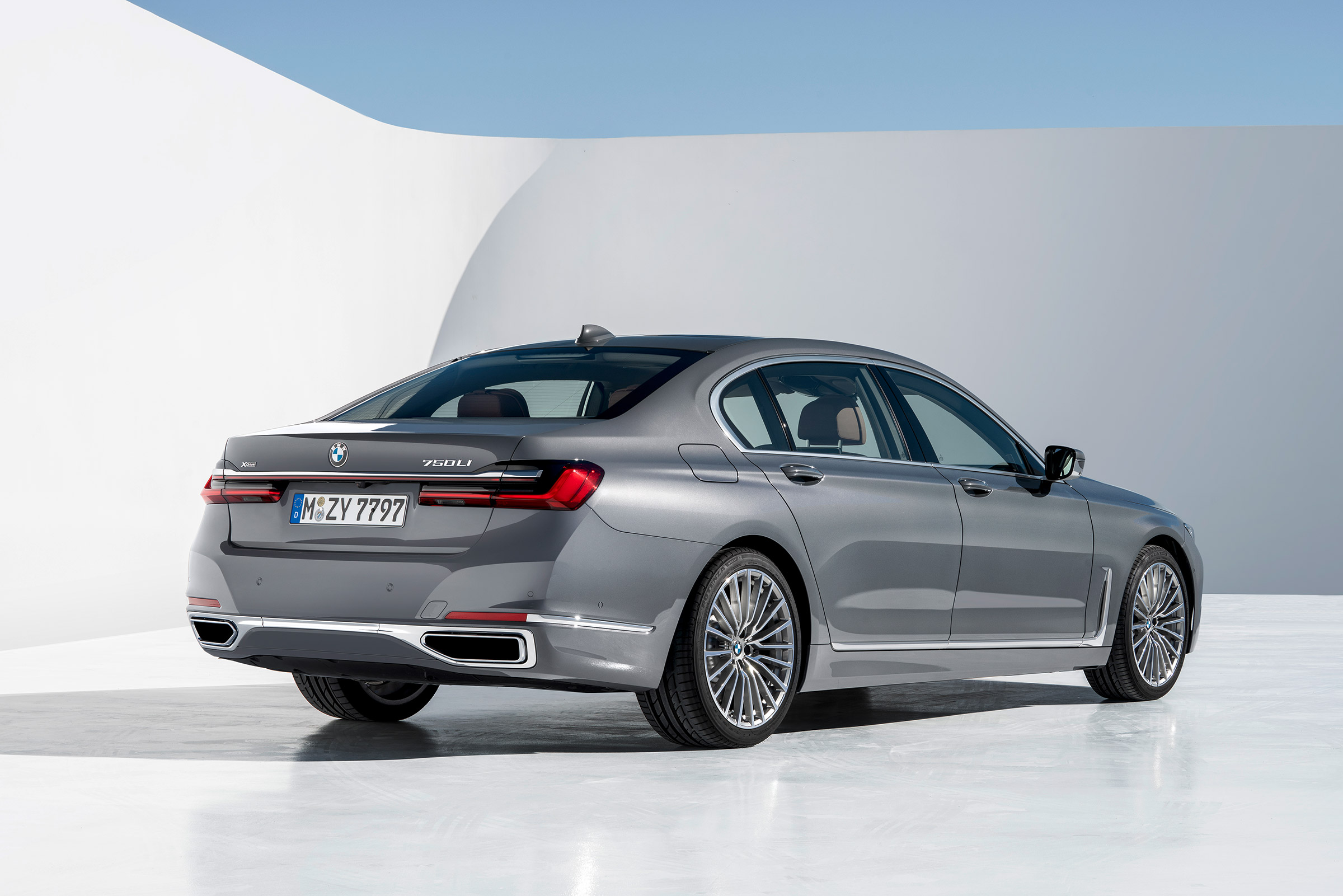 2019 BMW 7-series - rear quarter