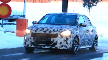 Peugeot 208 spied - front quarter