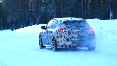 Peugeot 208 spied - rear