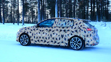 Peugeot 208 spied - rear quarter