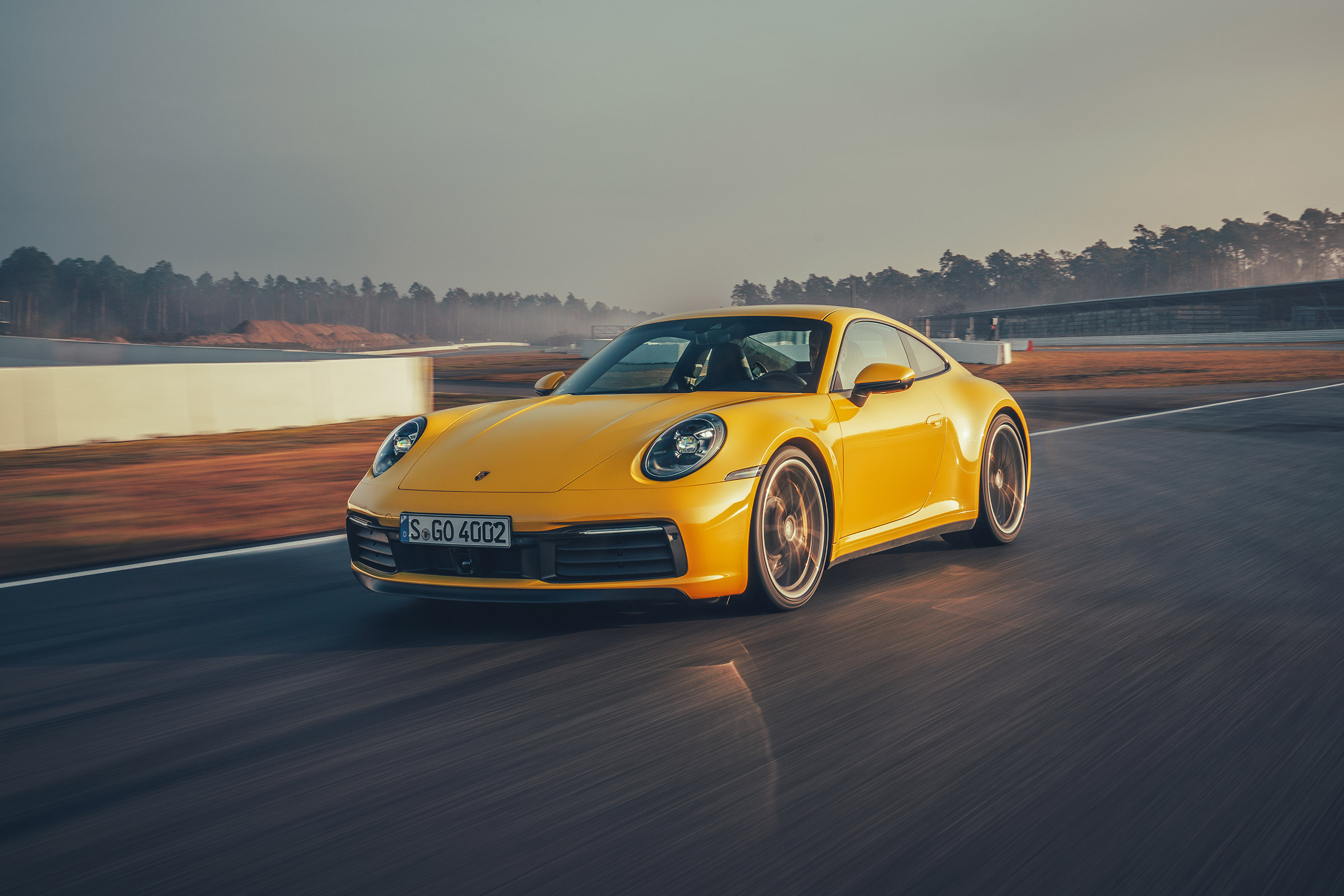 992 Porsche 911 Carrera S review - front quarter