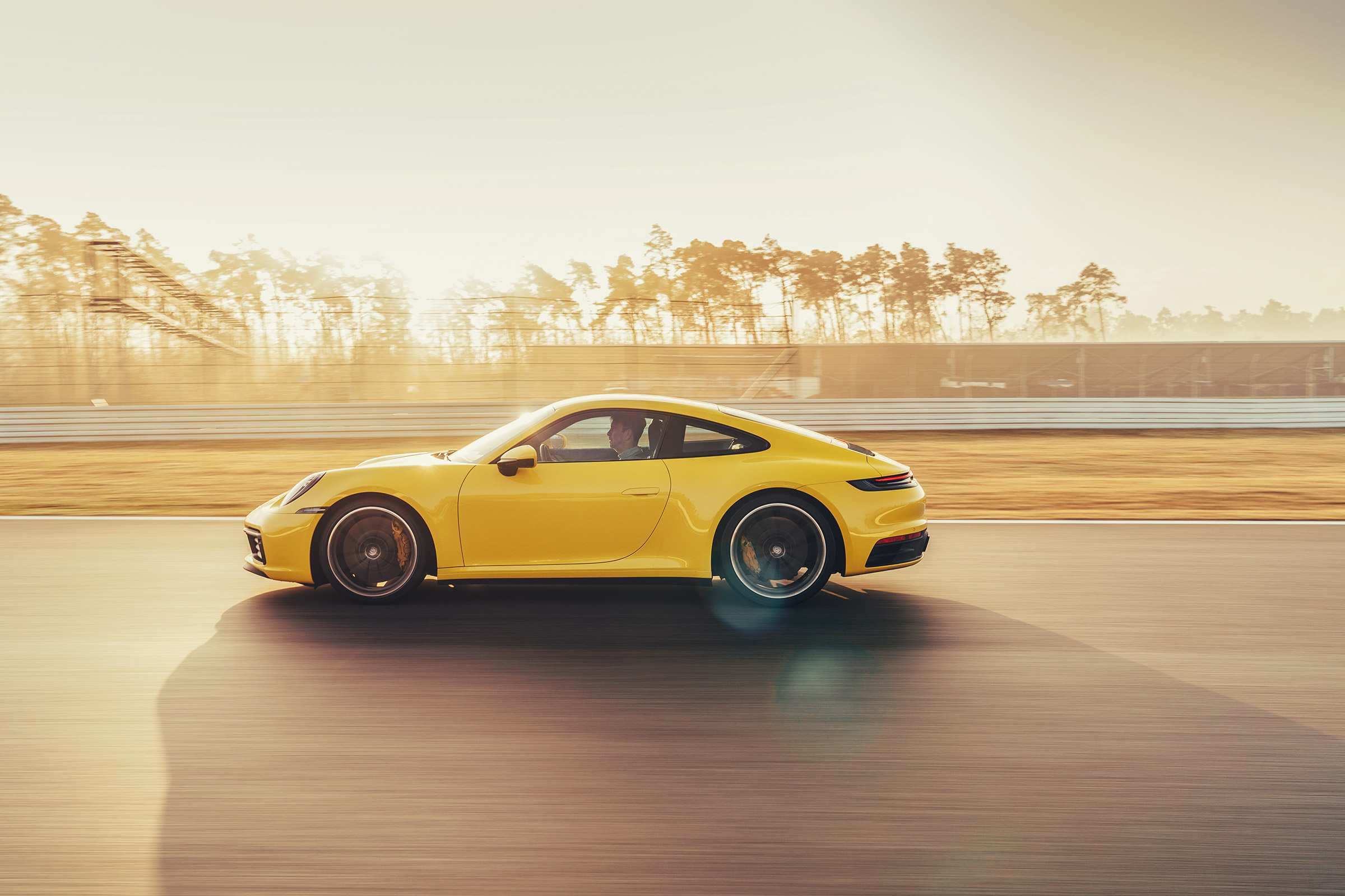 992 Porsche 911 Carrera S review - profile