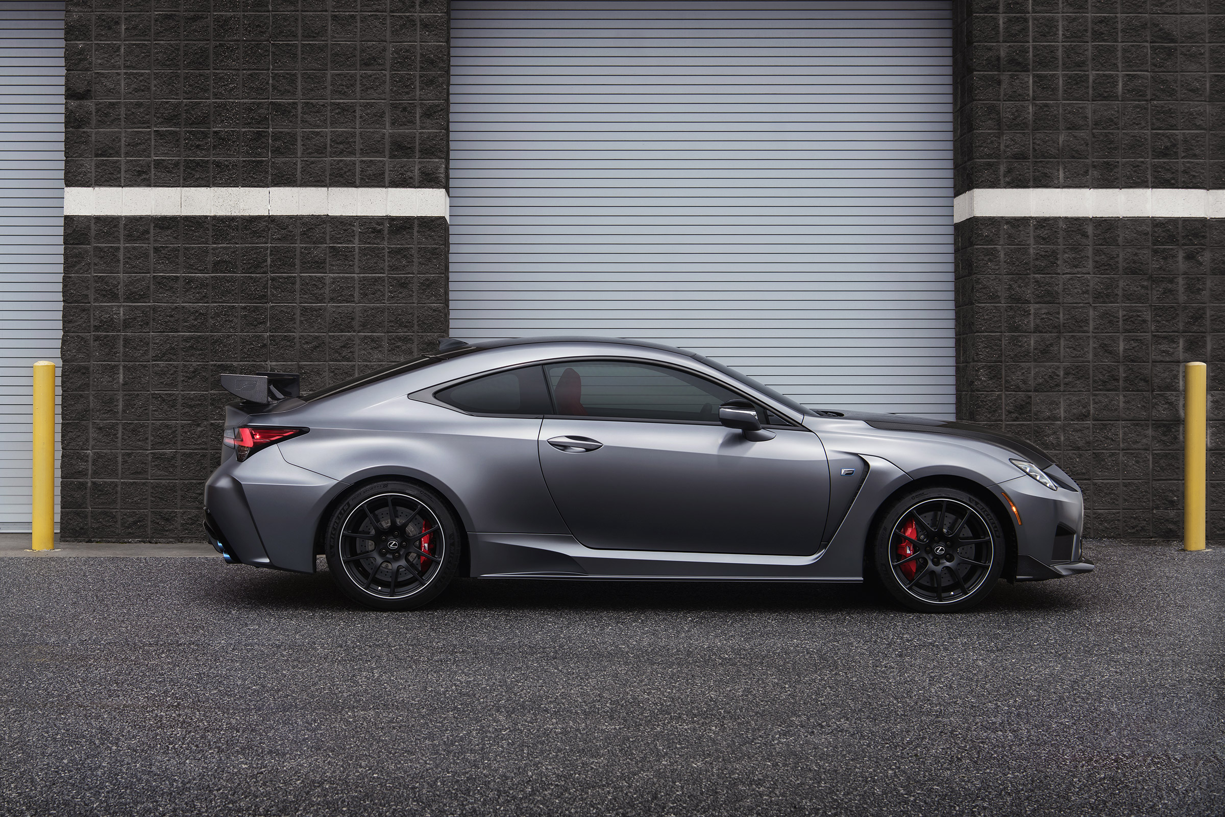 Lexus RC F Track Edition - side