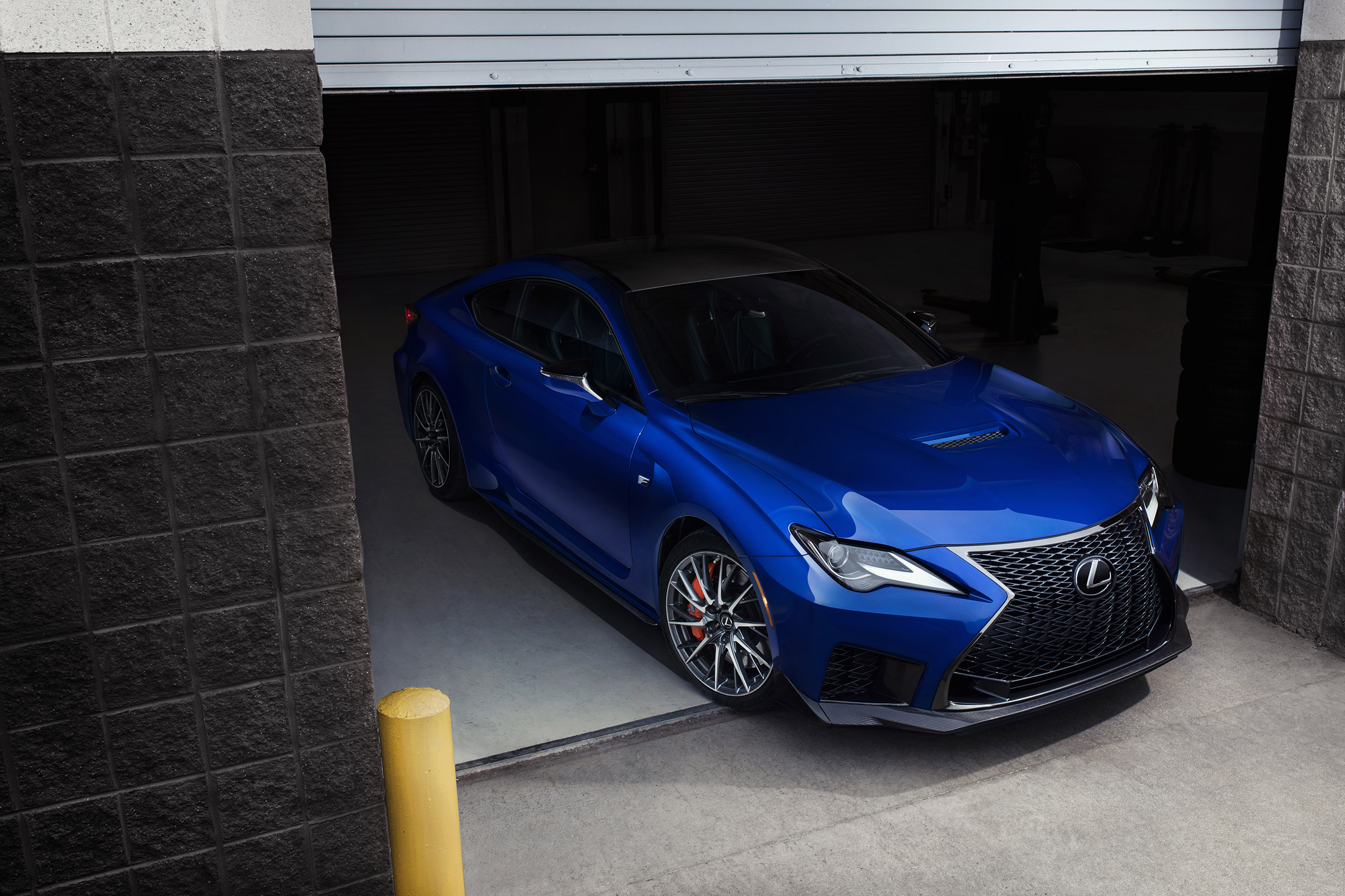 Lexus RC F - front