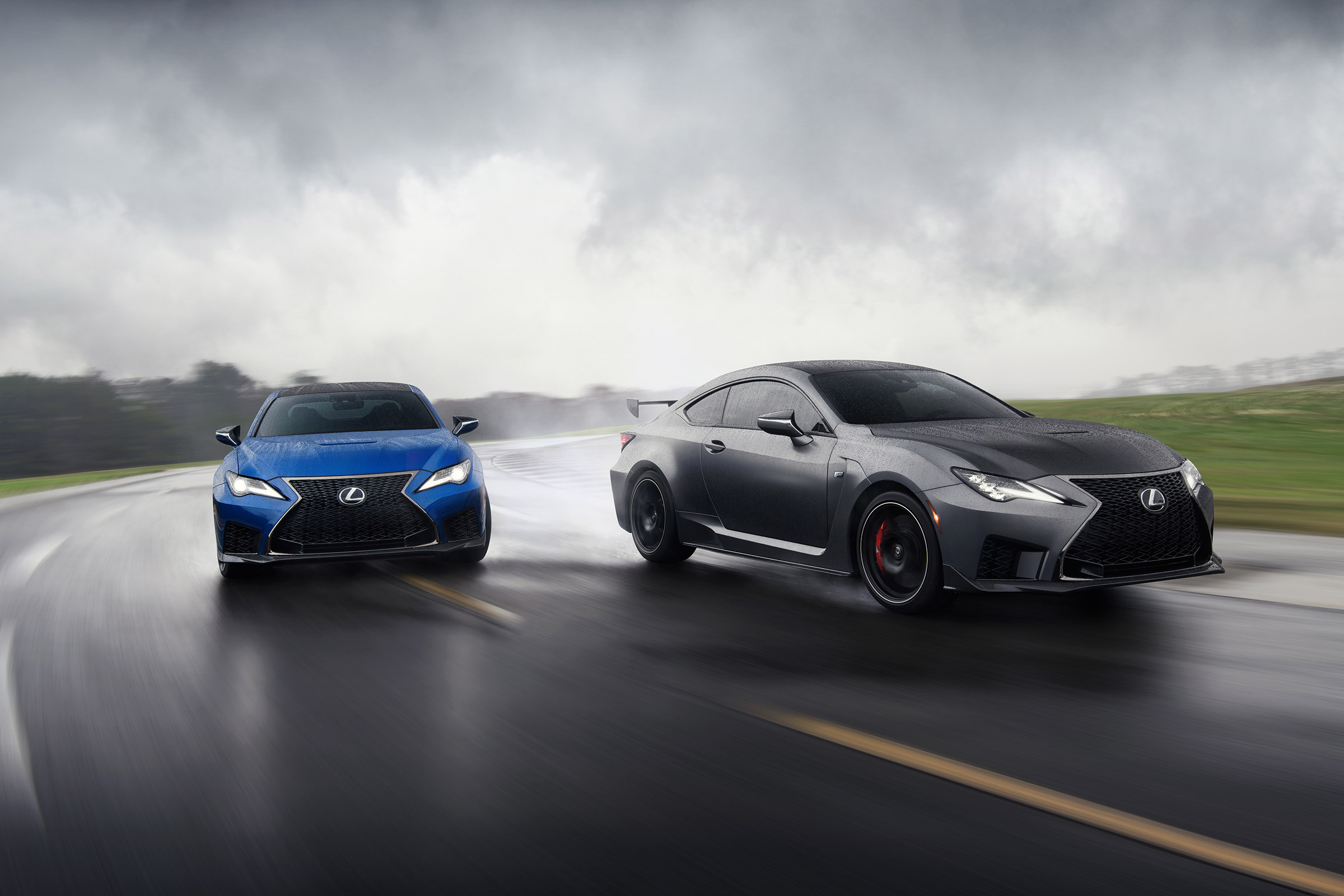 Lexus RC F - tracking