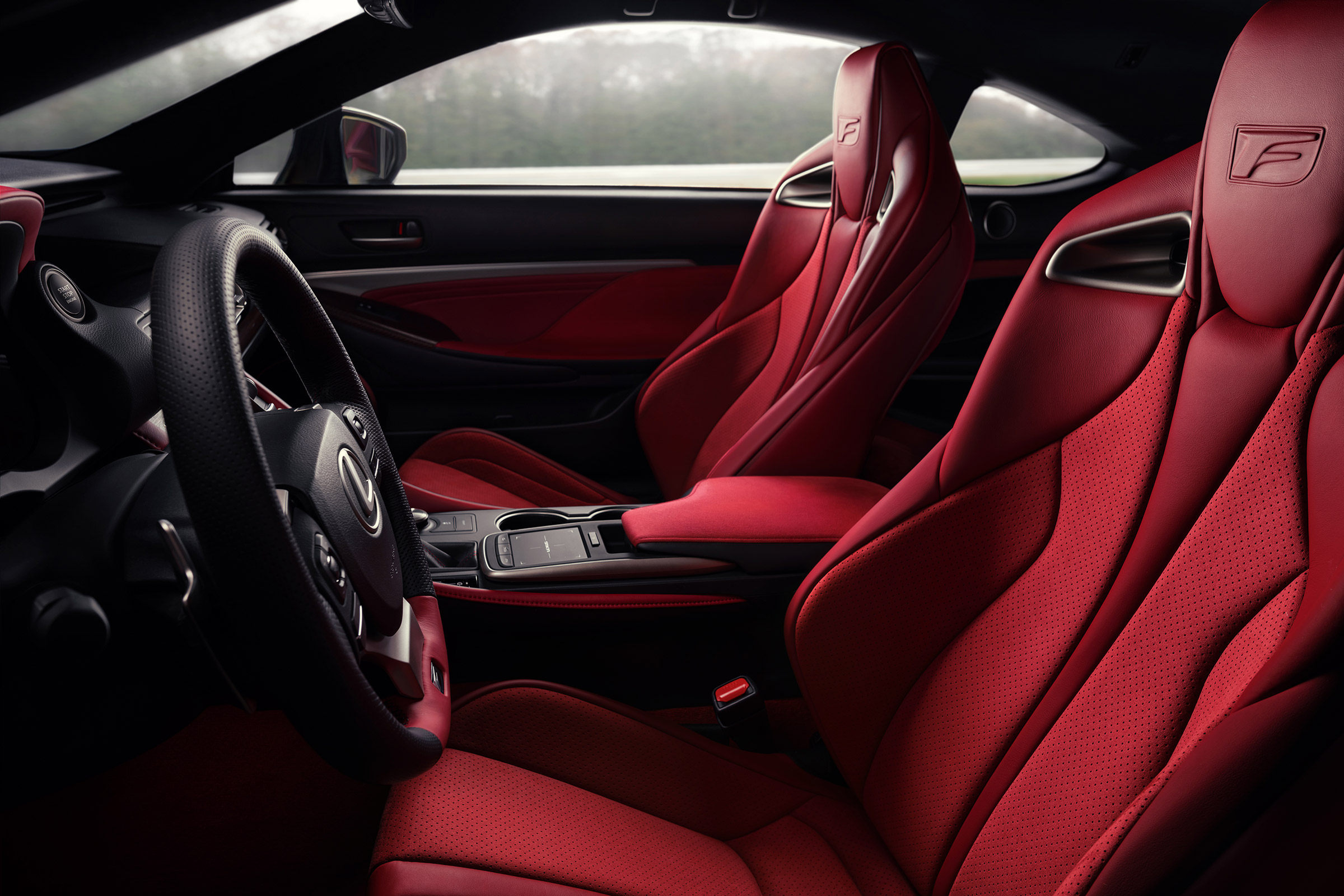 Lexus RC F Track Edition - seats