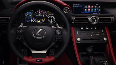 Lexus RC F Track Edition - dash