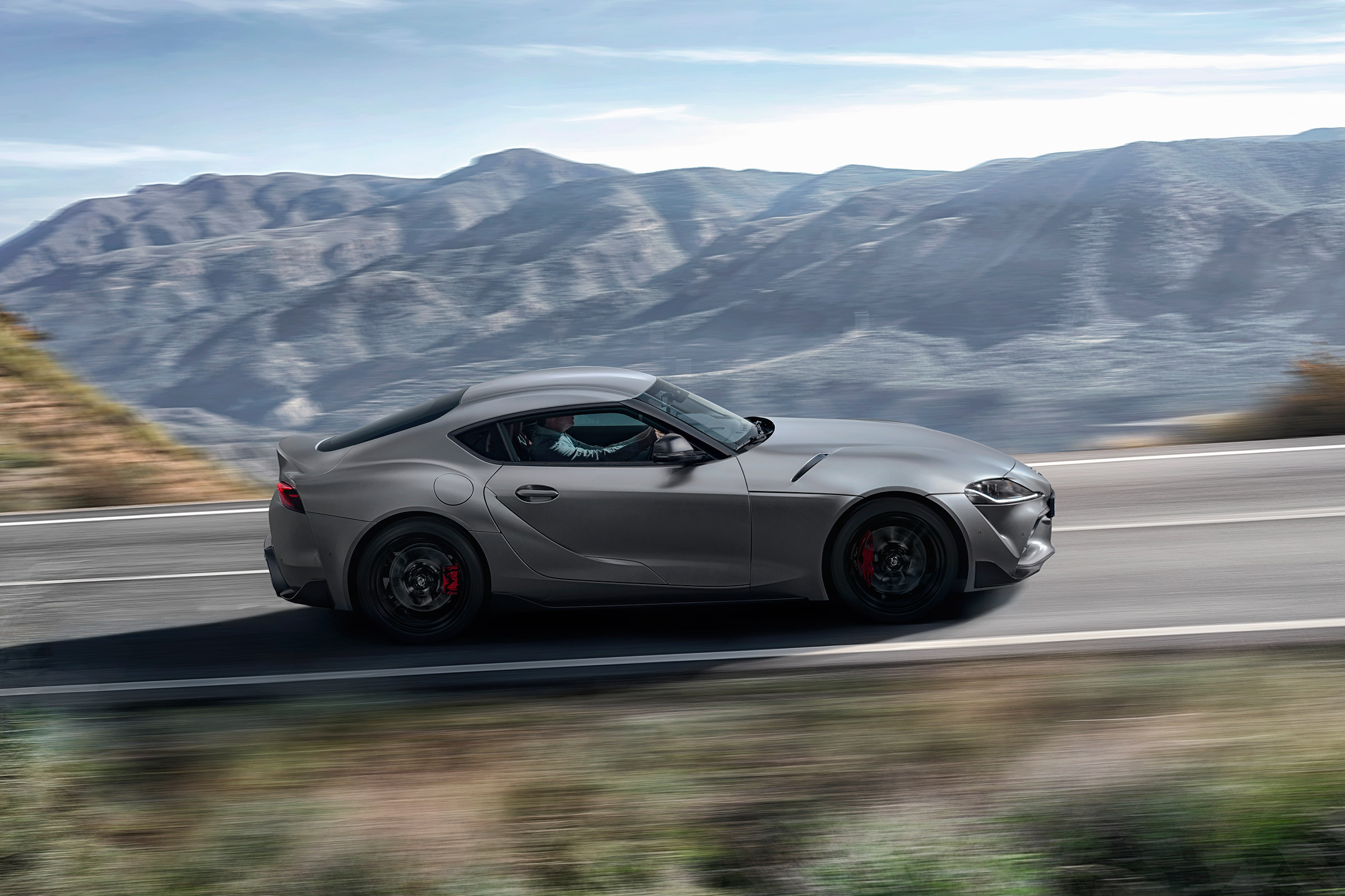 Toyota Supra - side