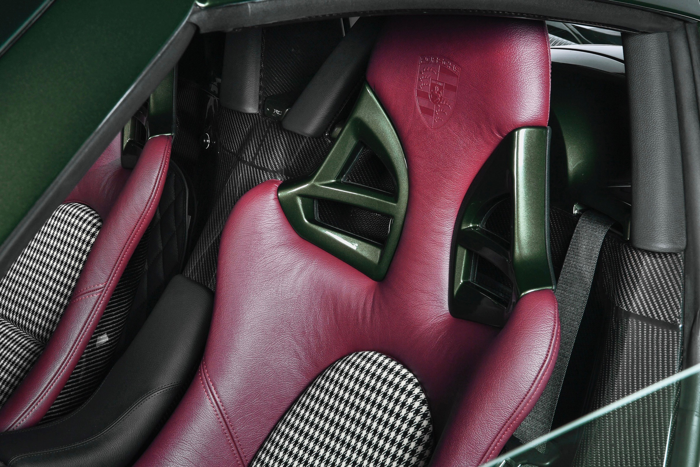 Porsche Carrera GT by Porsche Classic - seat
