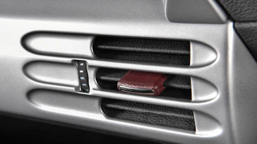 Porsche Carrera GT by Porsche Classic - vent