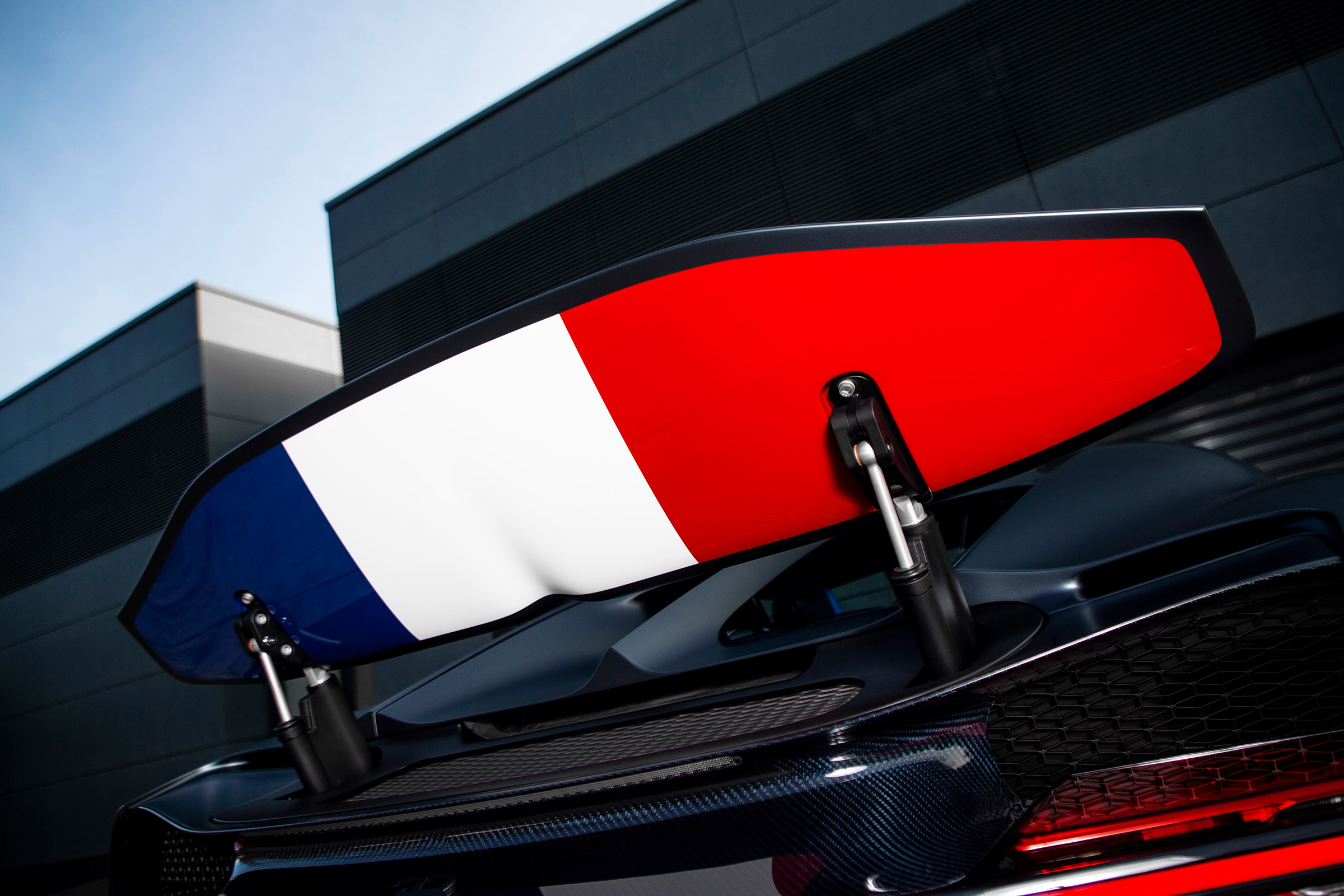 Bugatti Chiron 110 edition - wing