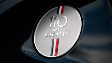 Bugatti Chiron 110 edition - badge