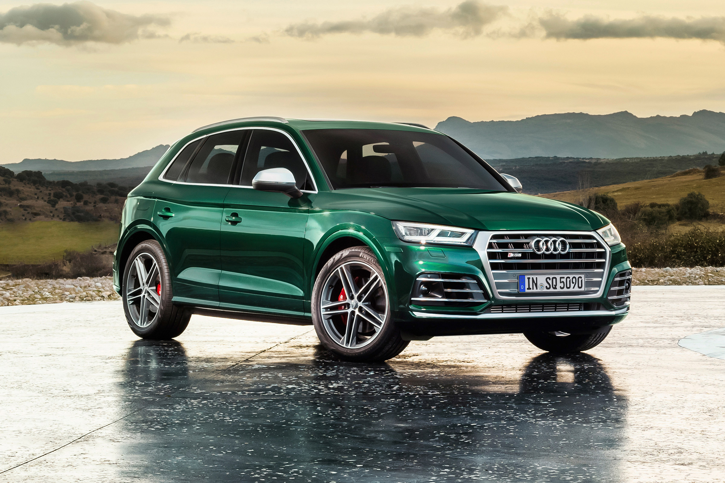 Audi SQ5 TDI 2019 - front quarter