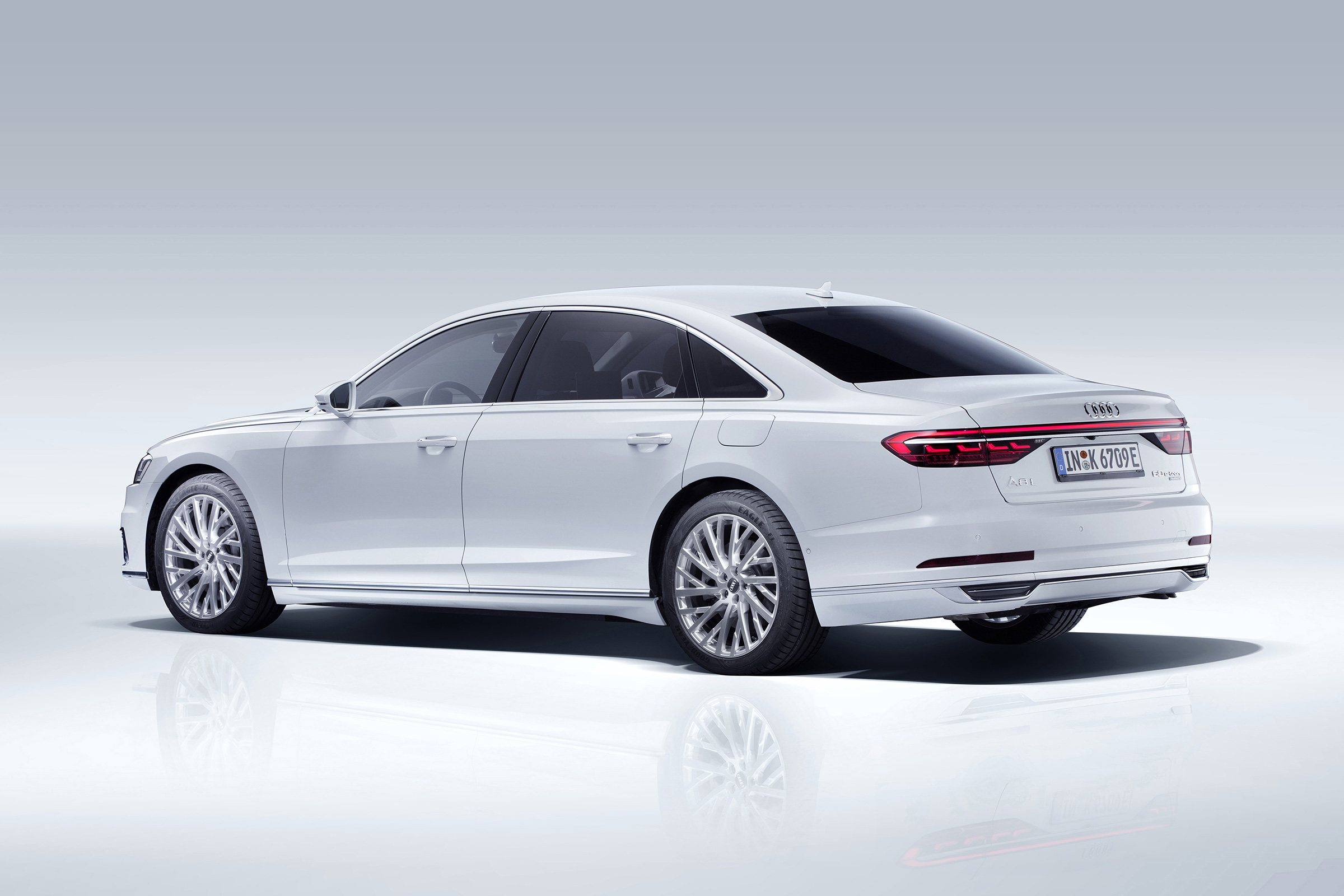 Plug-in hybrid Audi A8
