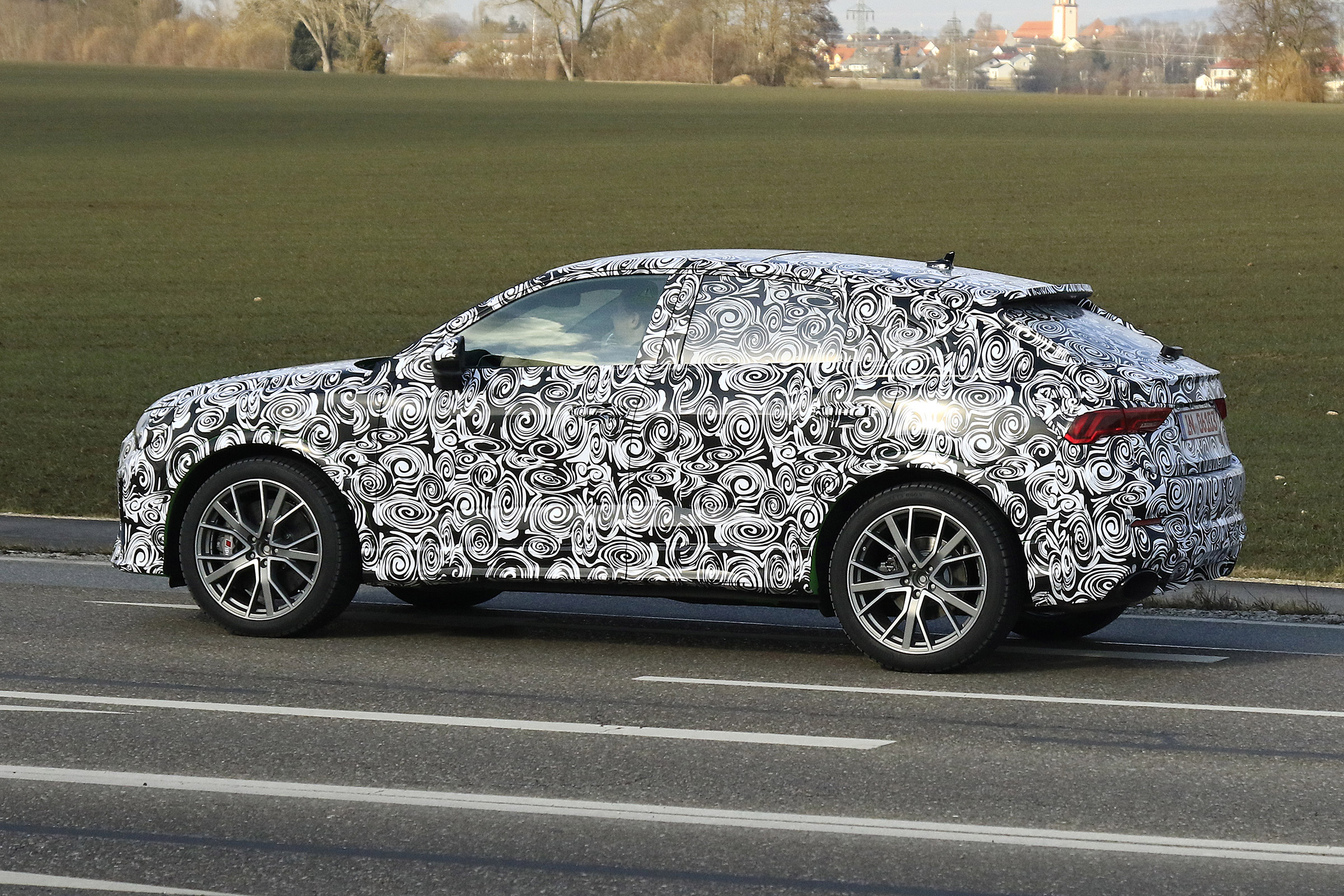 Audi RS Q3 Sportback spy - profile