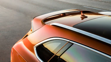 Bentley Bentayga Speed - wing