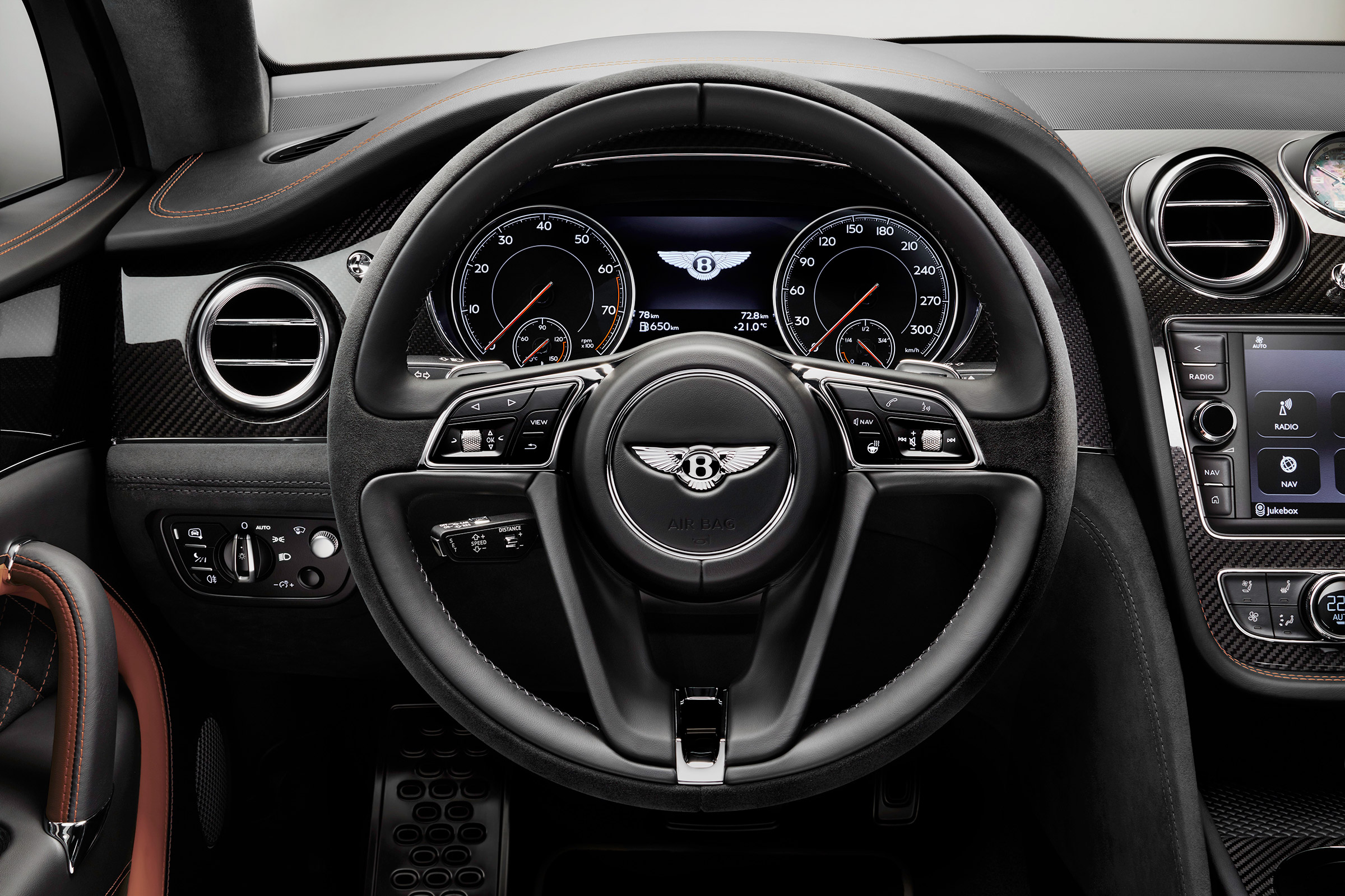 Bentley Bentayga Speed - steering wheel