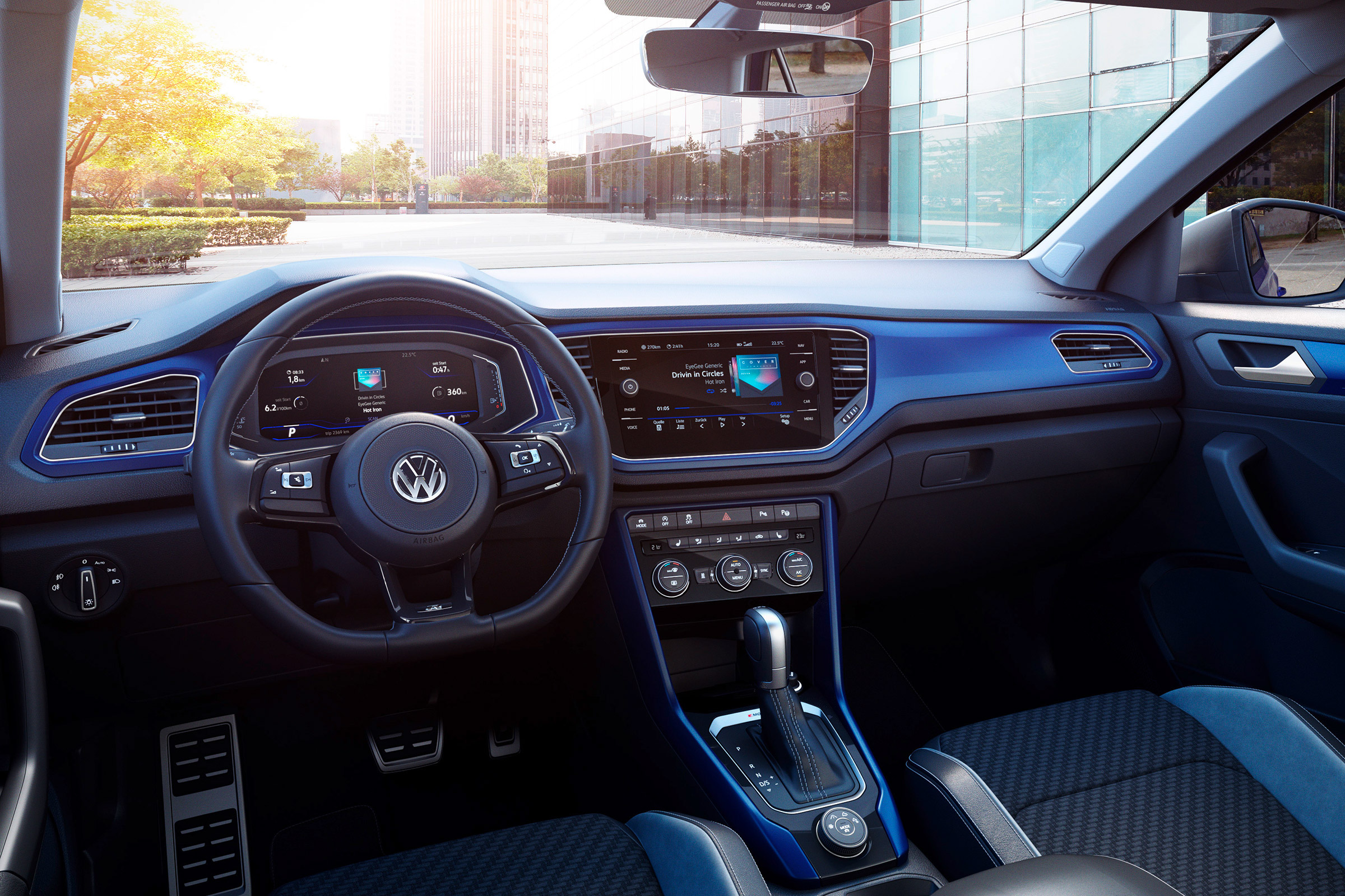 Volkswagen T-Roc R - interior