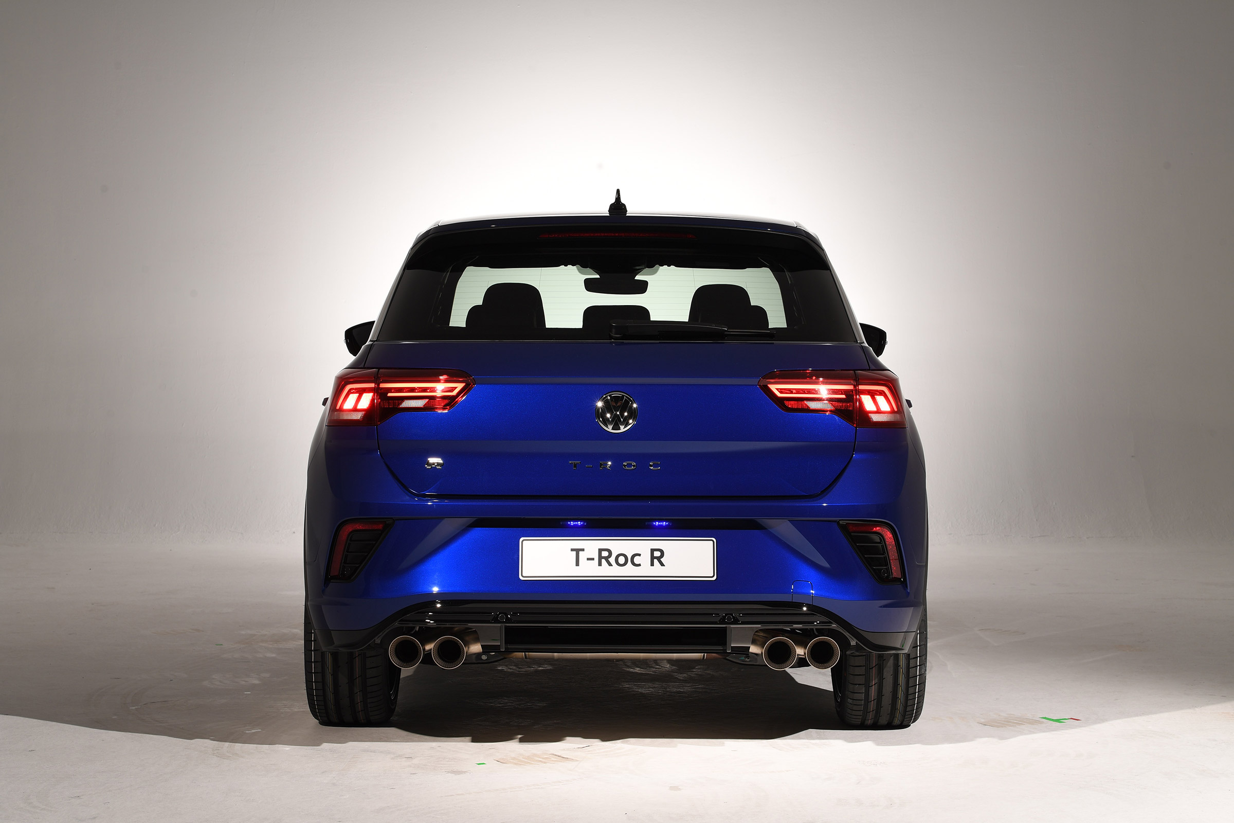 Volkswagen T-Roc R - rear