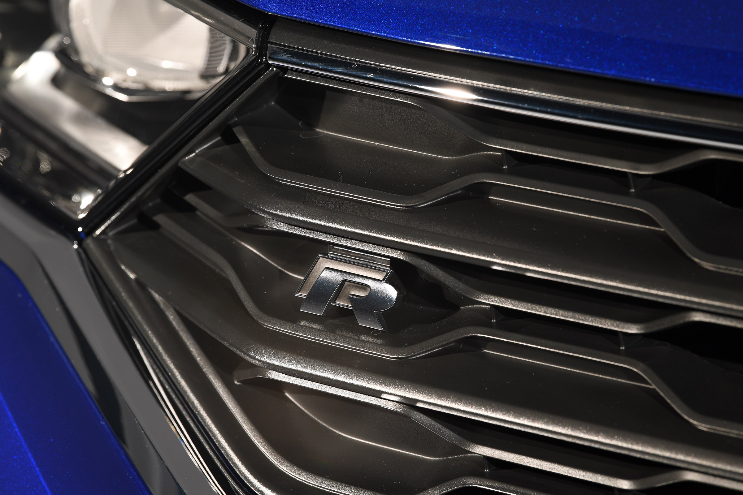 Volkswagen T-Roc R - badge