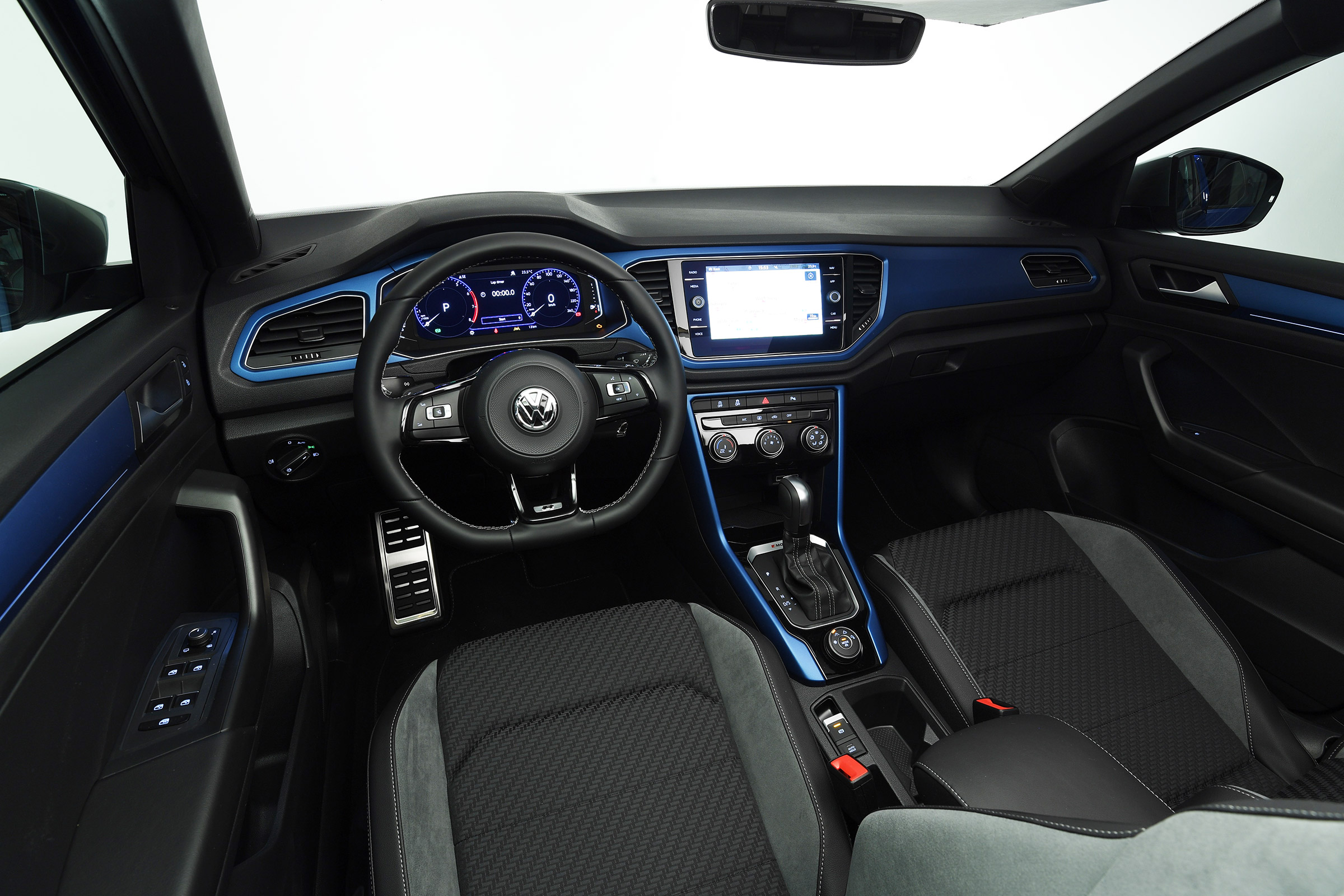 Volkswagen T-Roc R - dash