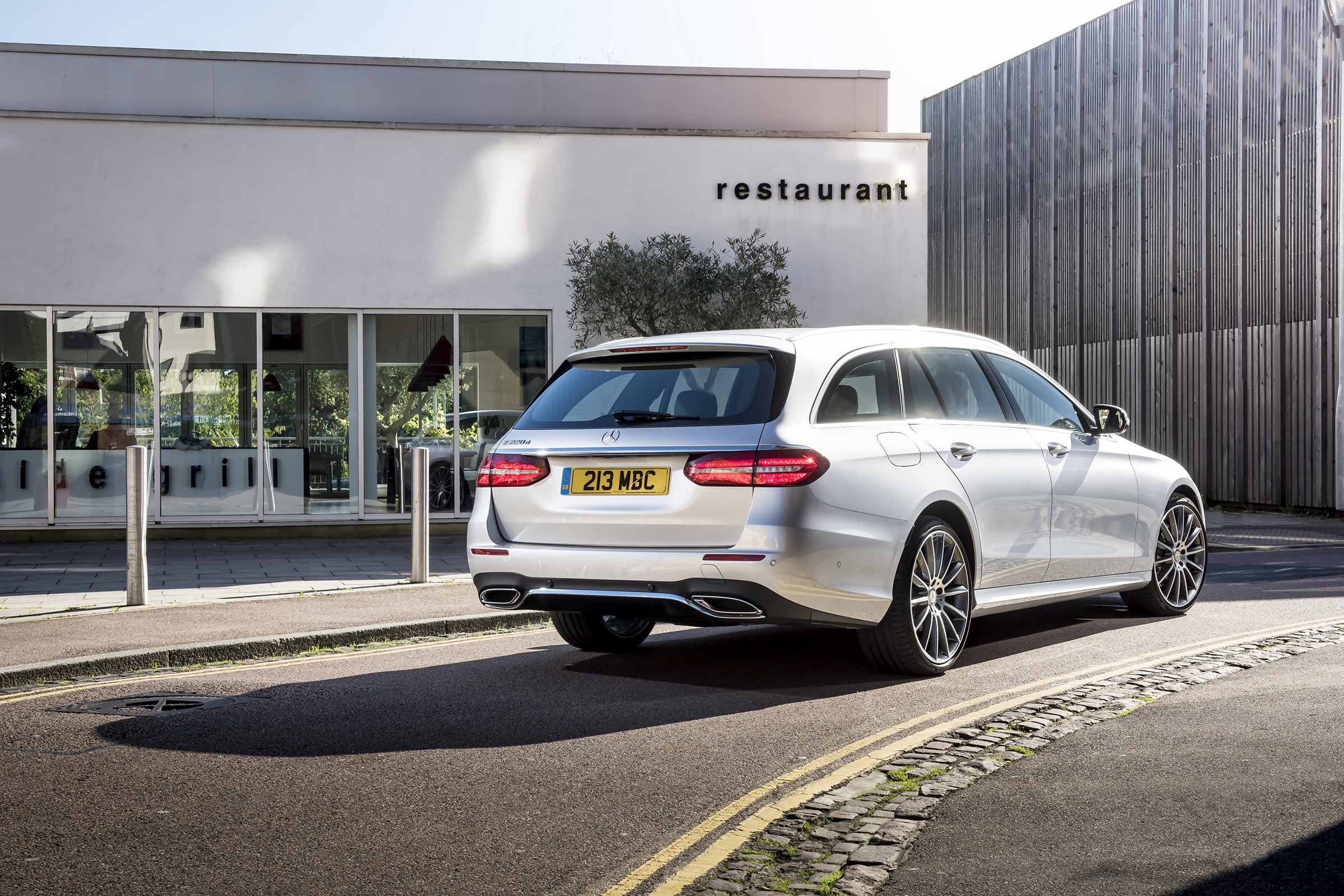 Mercedes E400d Estate review - rear