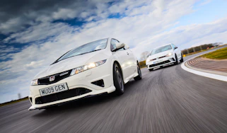 Golf GTI Clubsport S vs Civic Type R Mugen