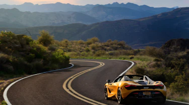 McLaren 720S Spider gold - rear