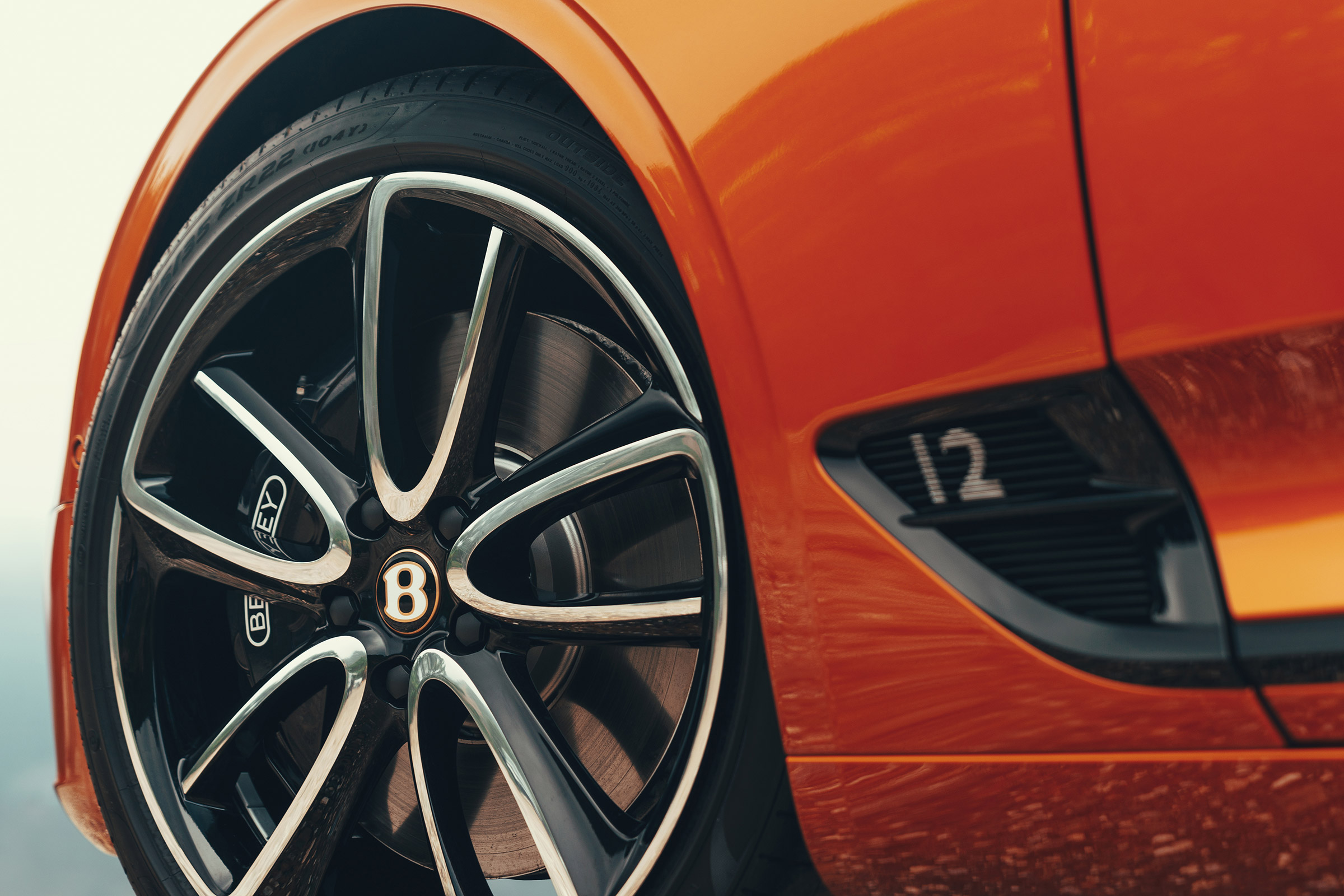 Bentley Continental GT Convertible drive - wheel