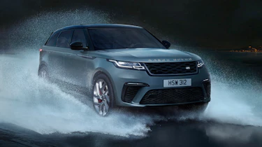 Range Rover Velar SV Auto - front quarter