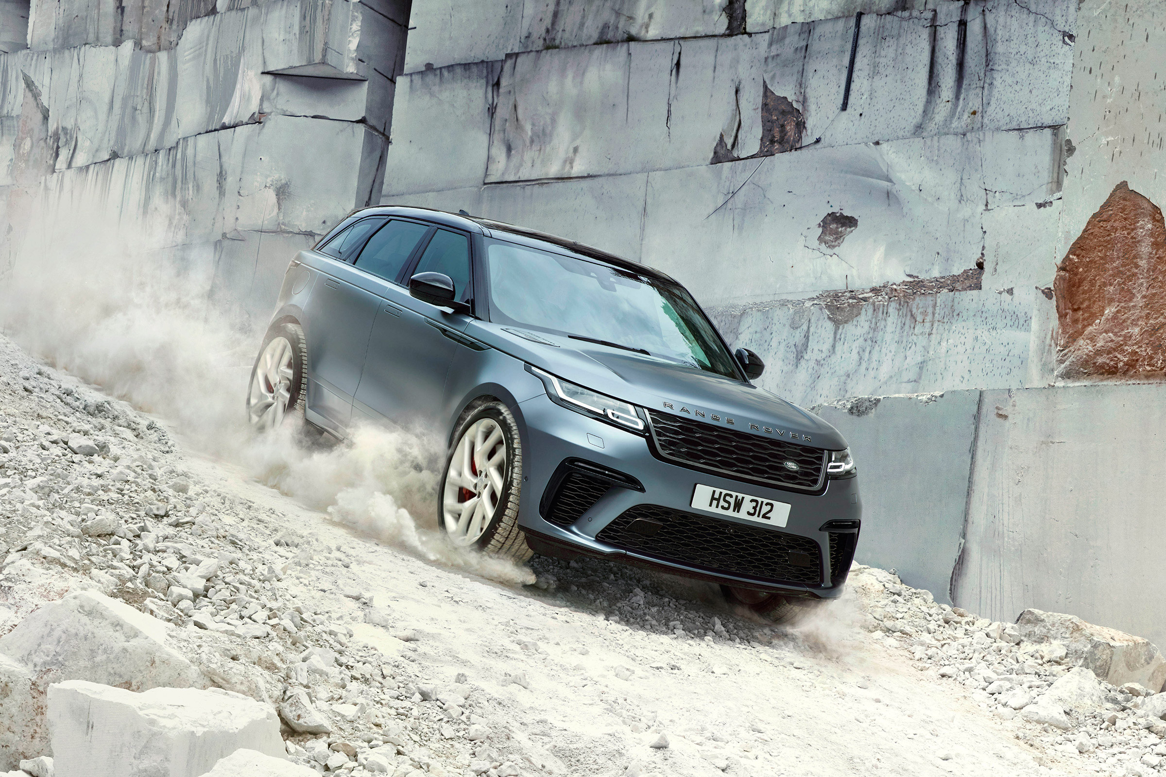 Range Rover Velar SV Auto - down