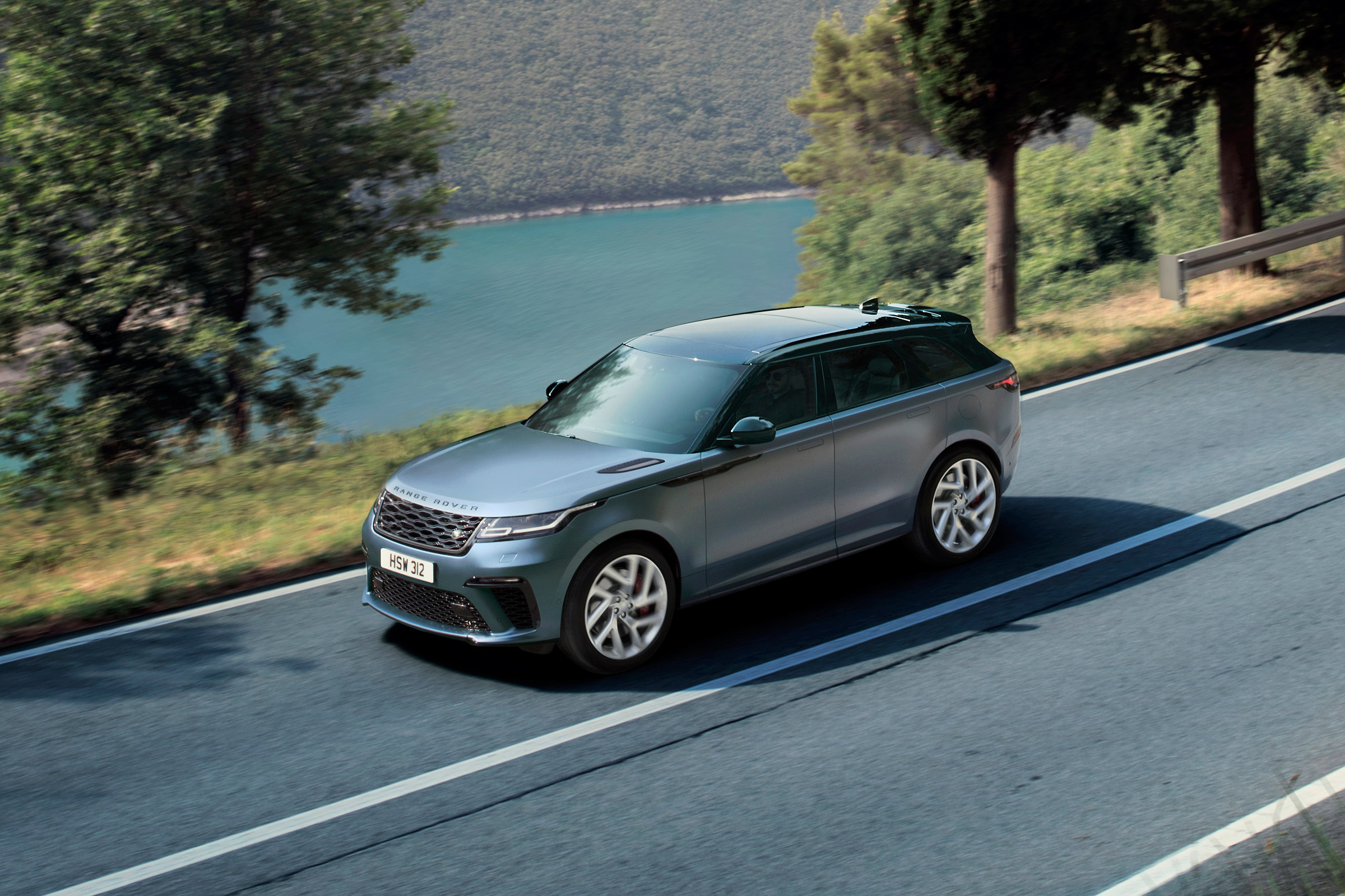 Range Rover Velar SV Auto - front quarter