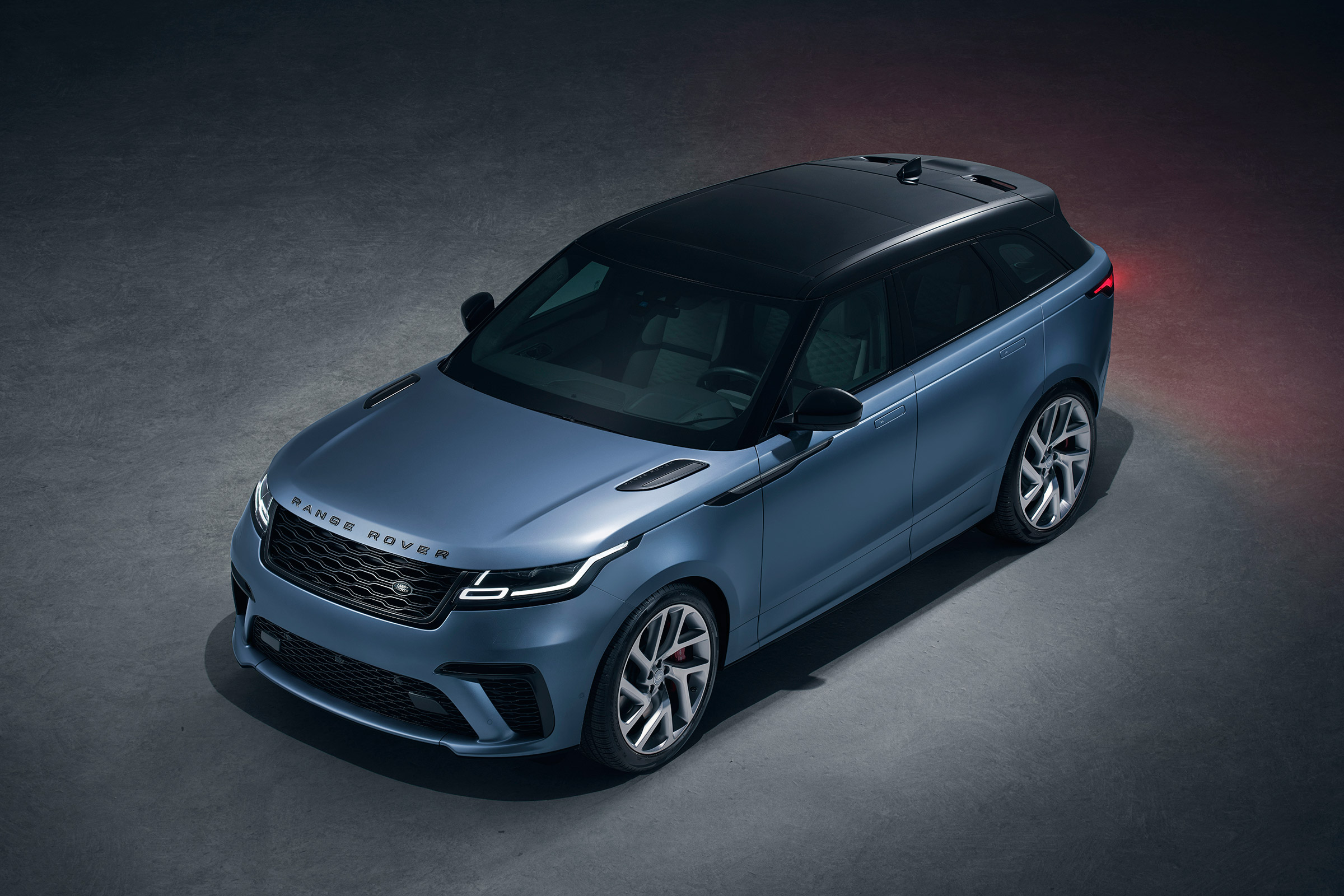 Range Rover Velar SV Auto - front