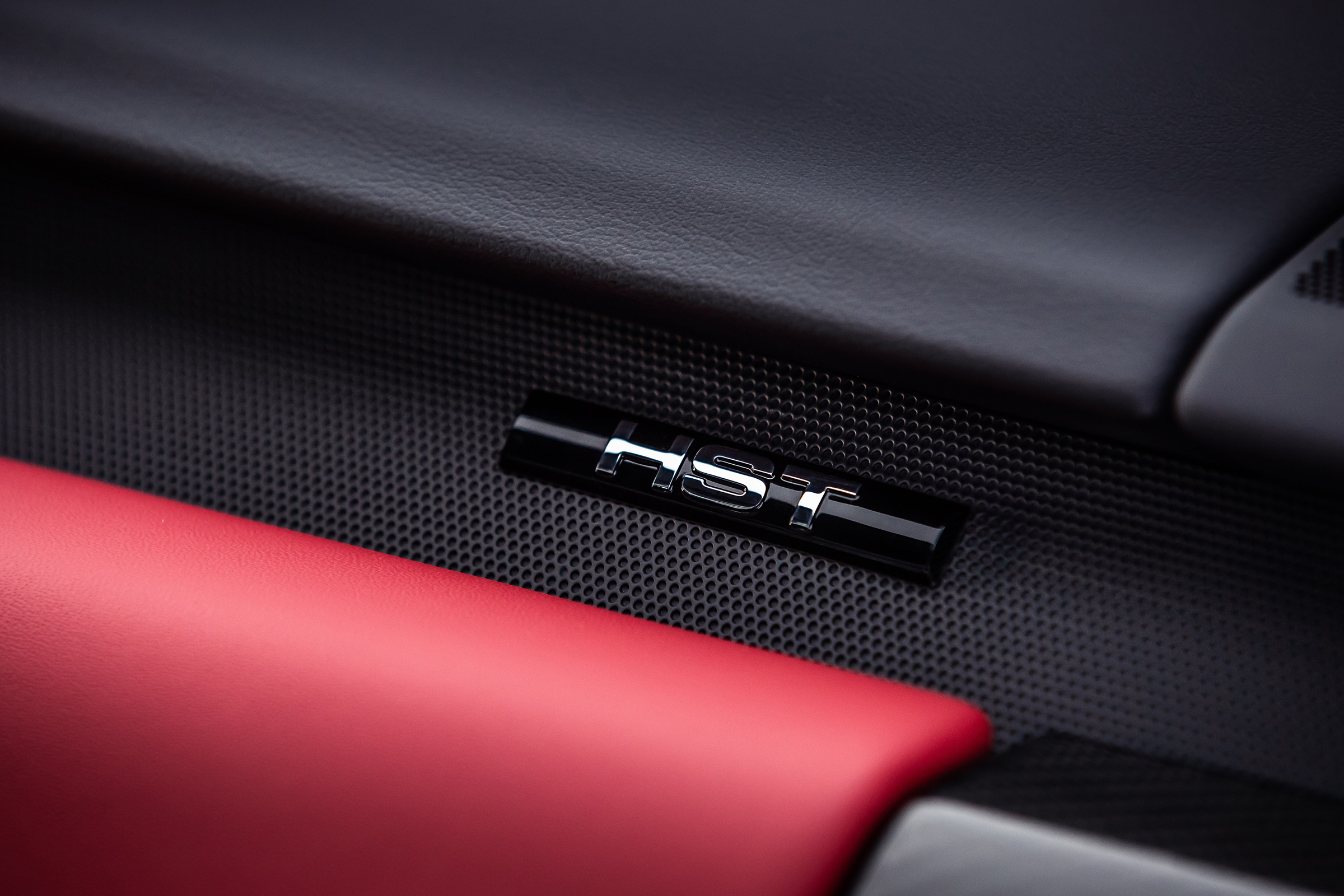 Range Rover Sport Ingenium interior badge