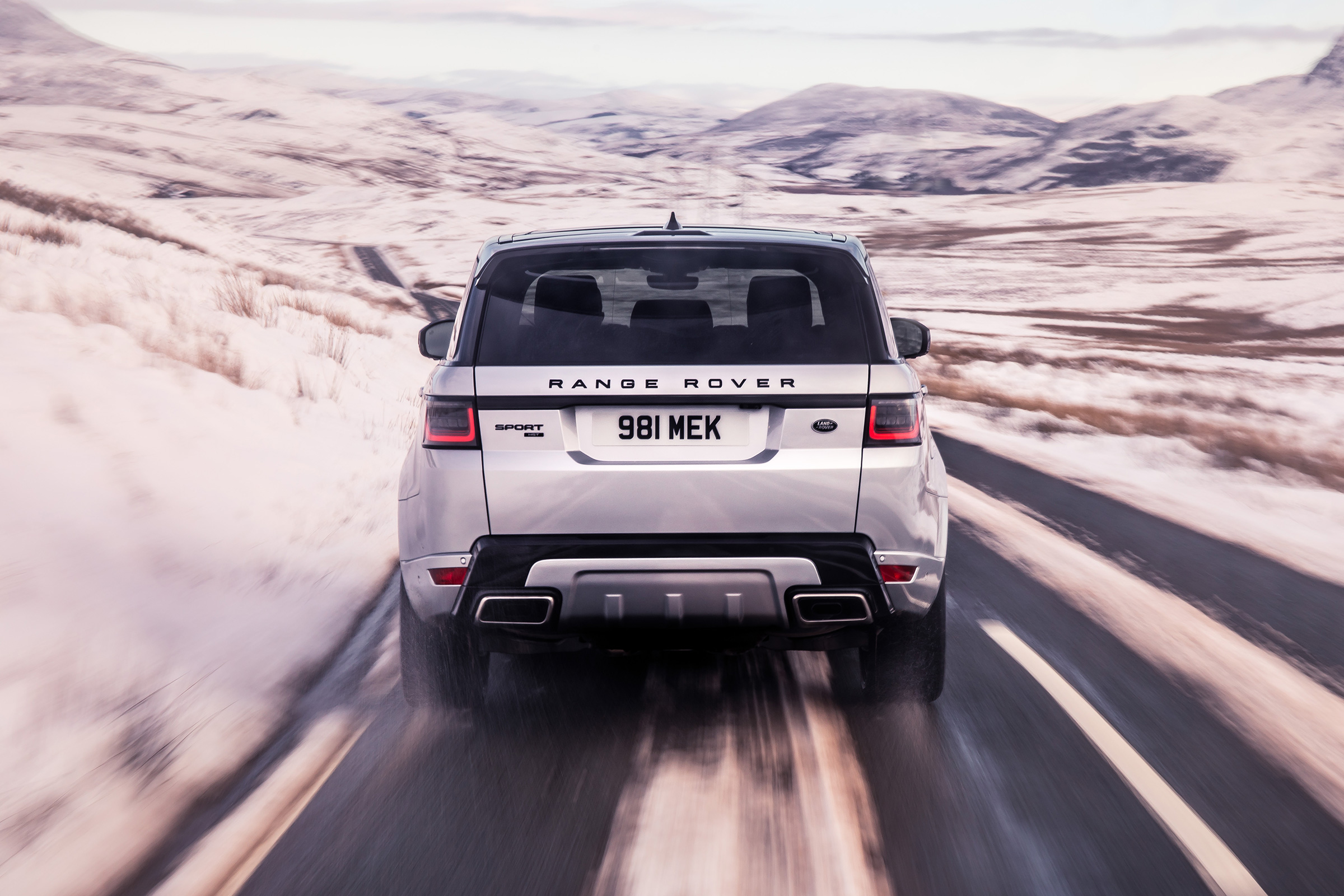 Range Rover Sport Ingenium rear
