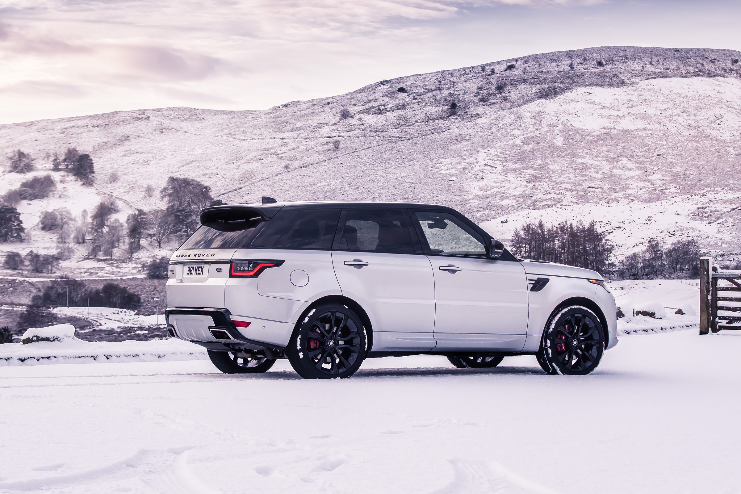 Range Rover Sport Ingenium rear
