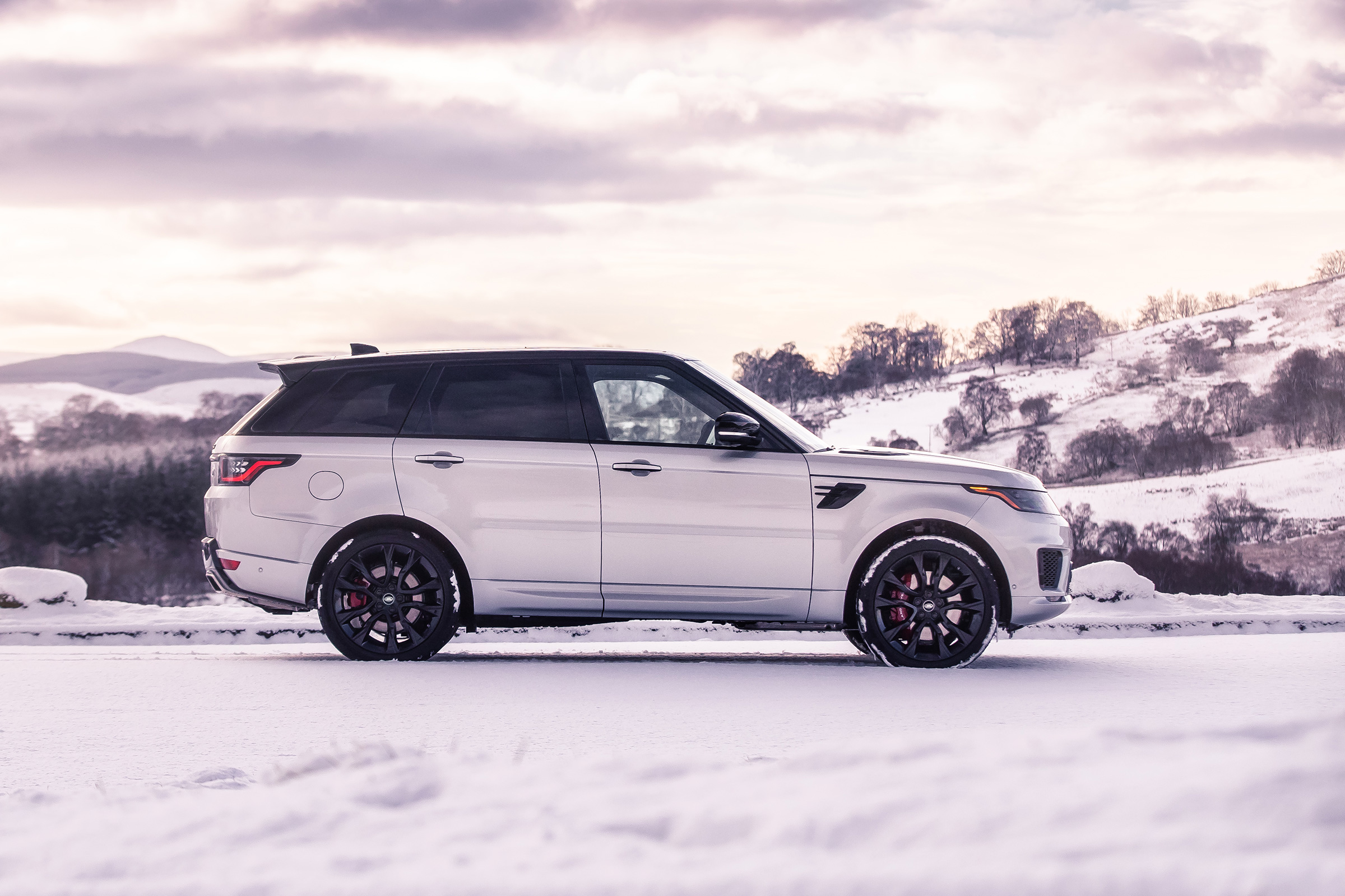 Range Rover Sport Ingenium side