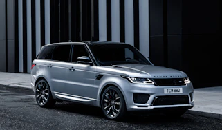 Range Rover Sport Ingenium front