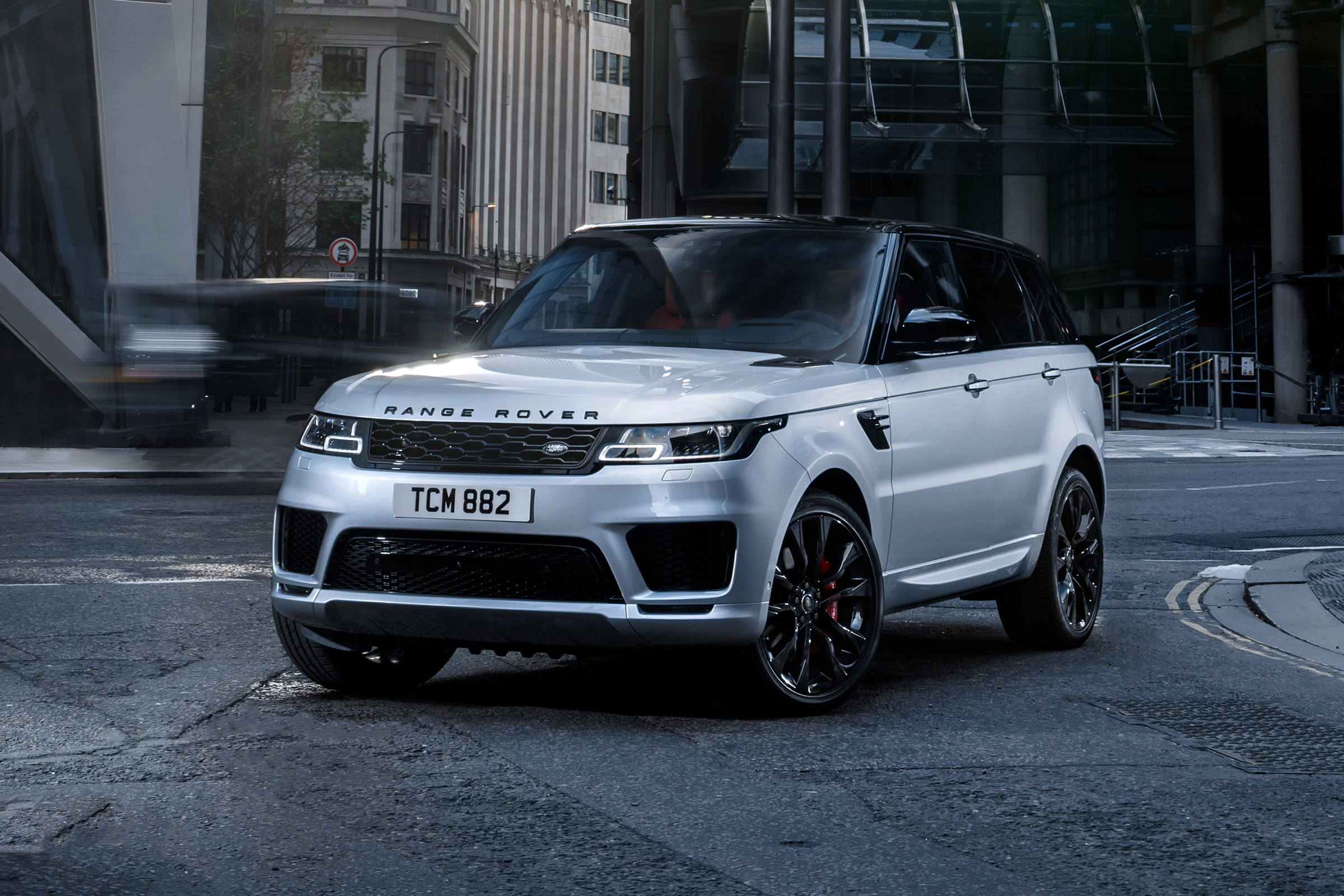 Range Rover Sport Ingenium front