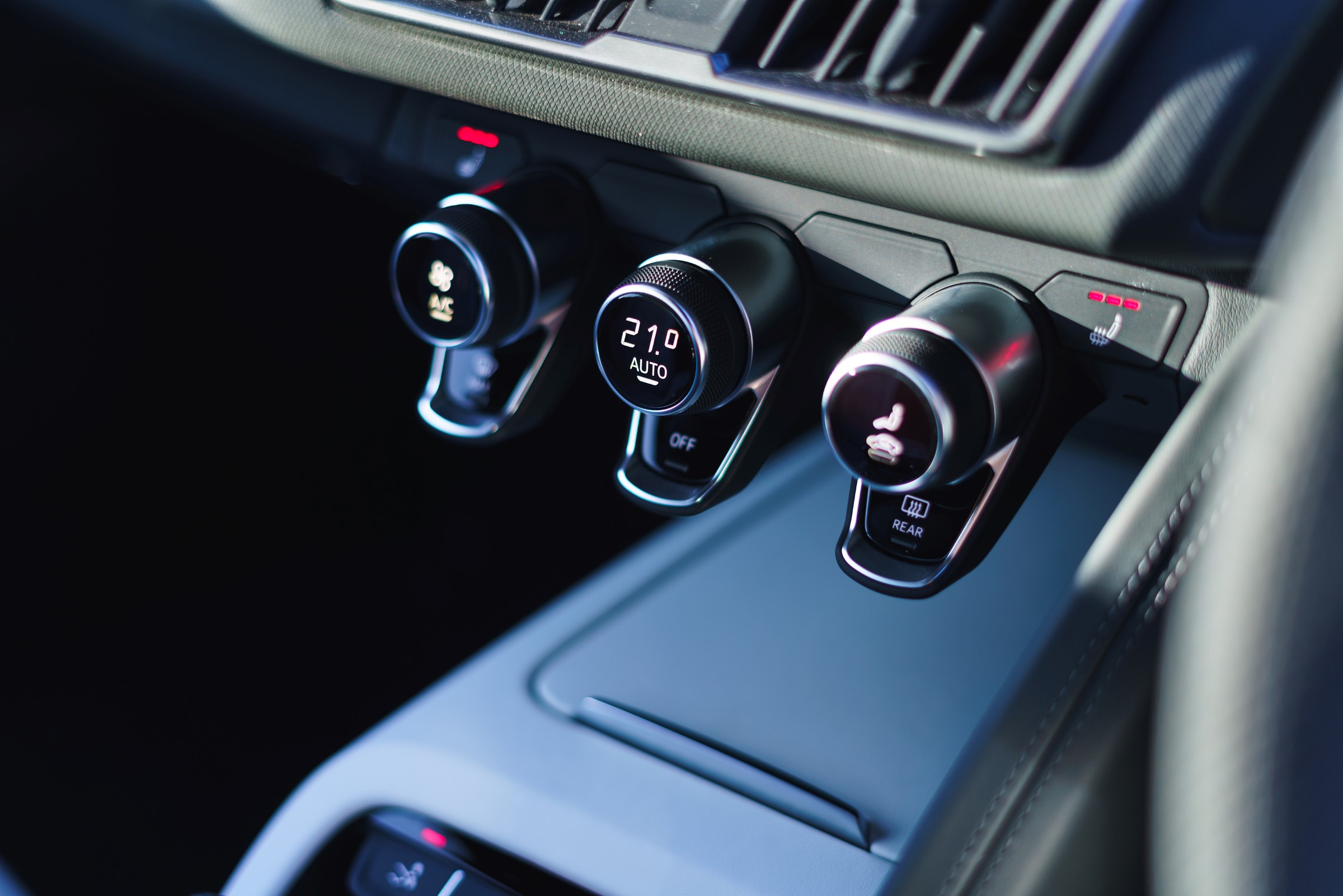 Audi R8 interior