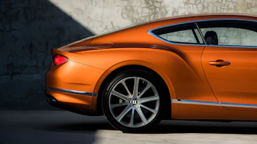 Bentley Continental GT V8 - rear haunch
