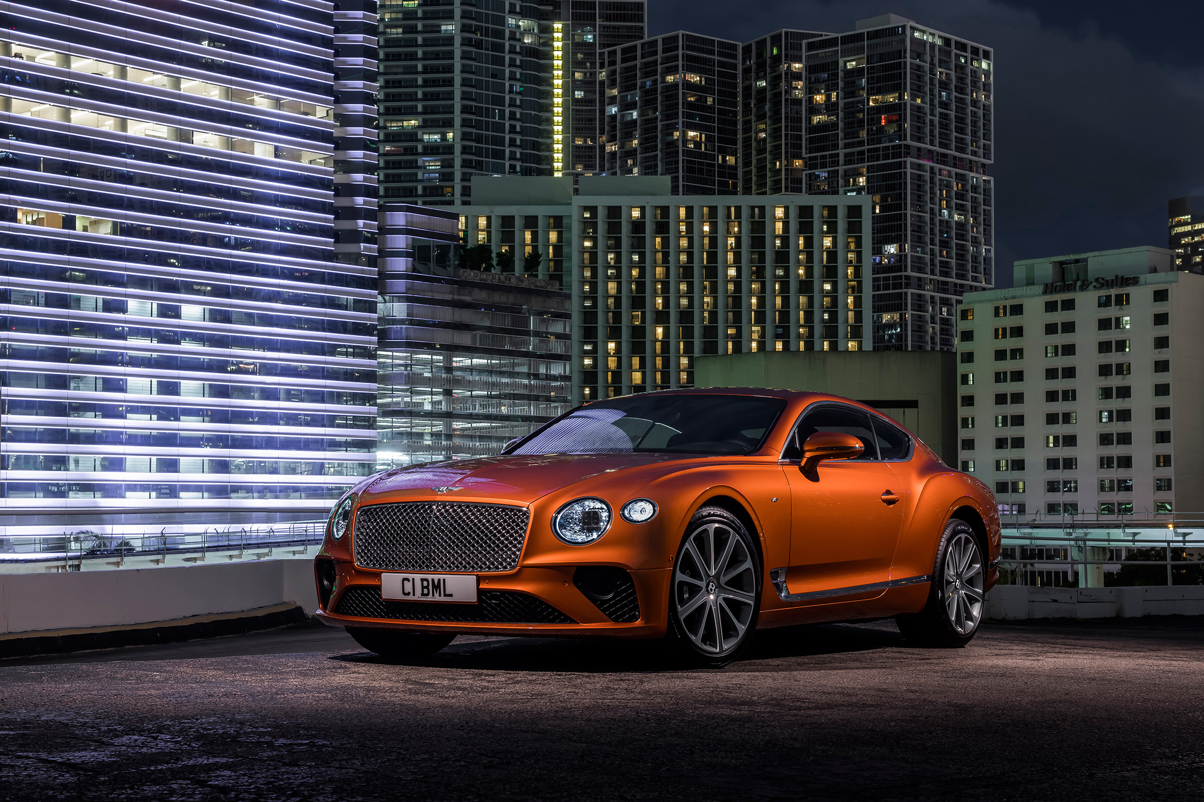 Bentley Continental GT V8 - front quarter