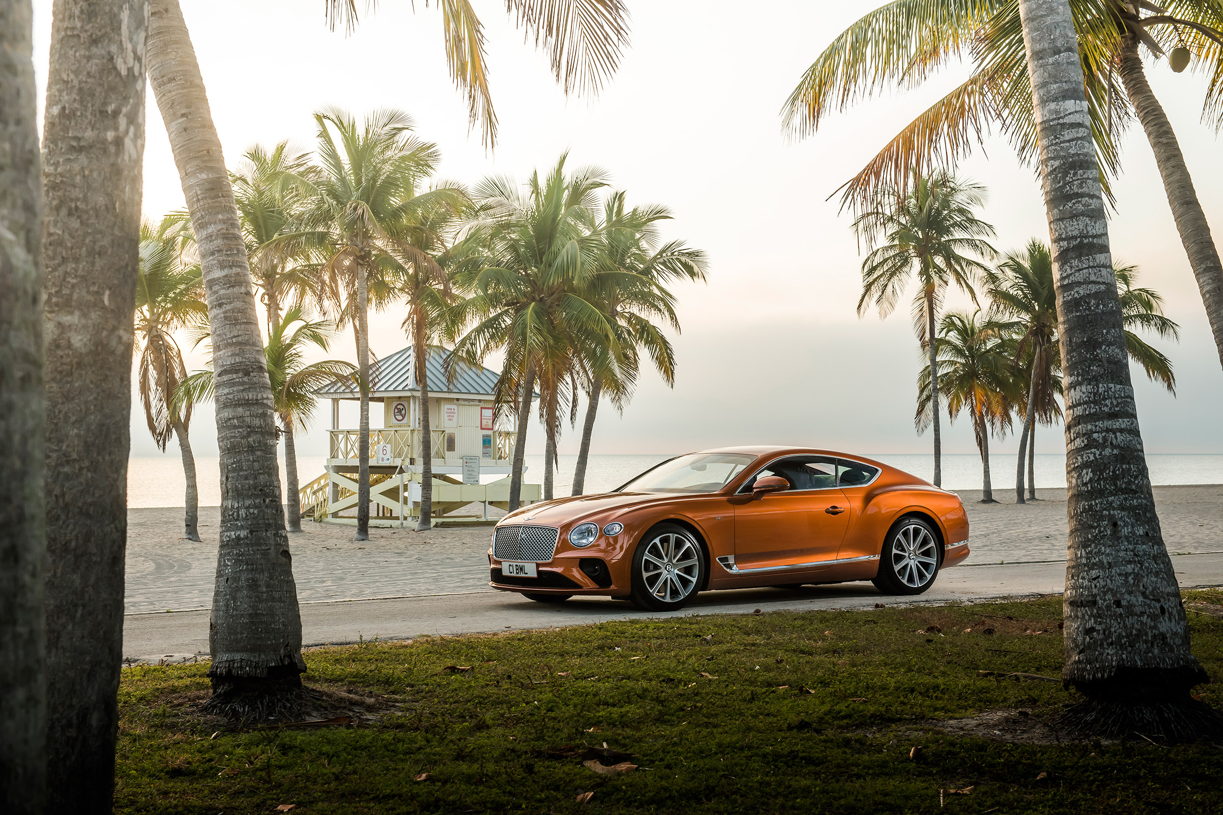 Bentley Continental GT V8 - front quarter