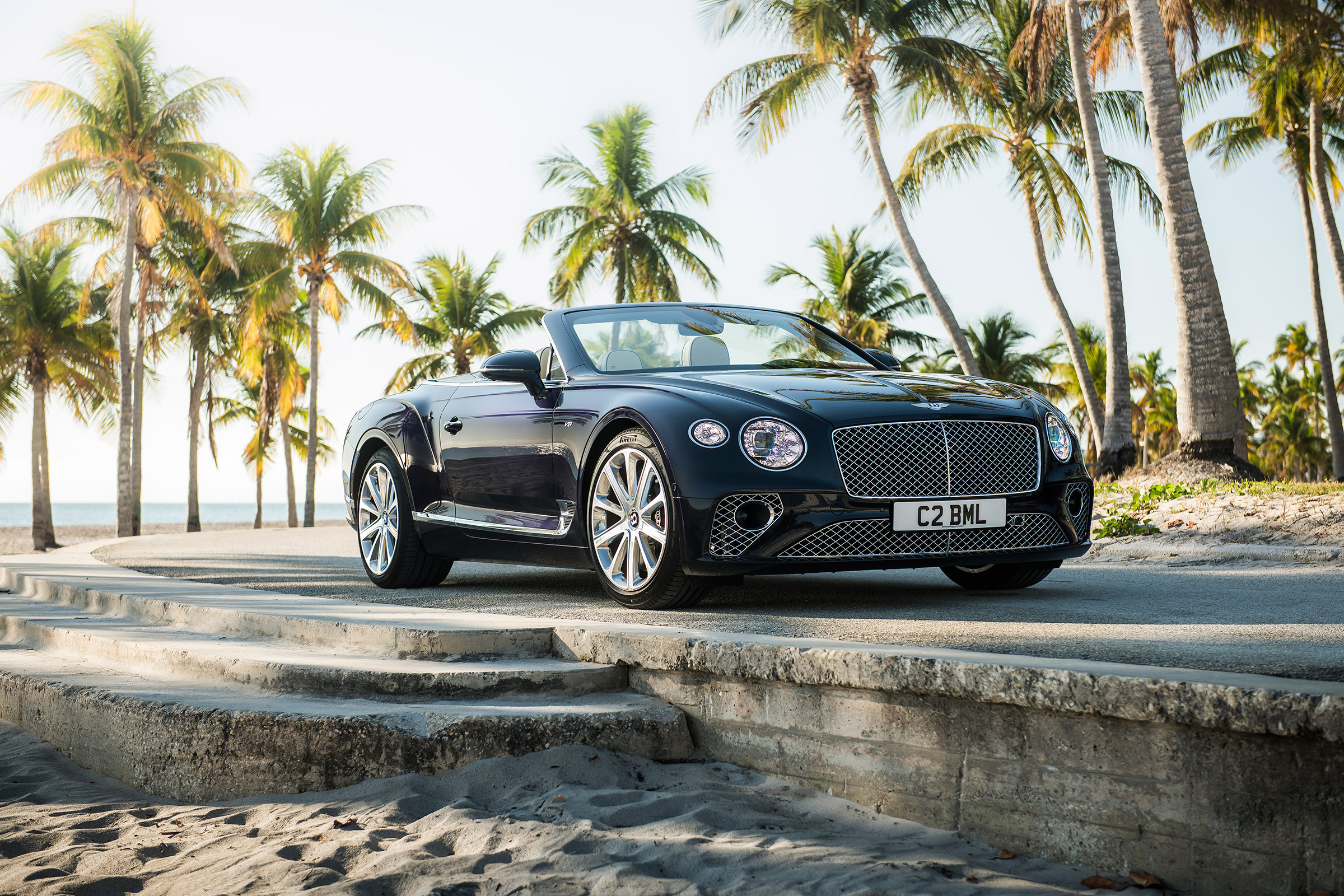 Bentley Continental GT Convertible V8 - front