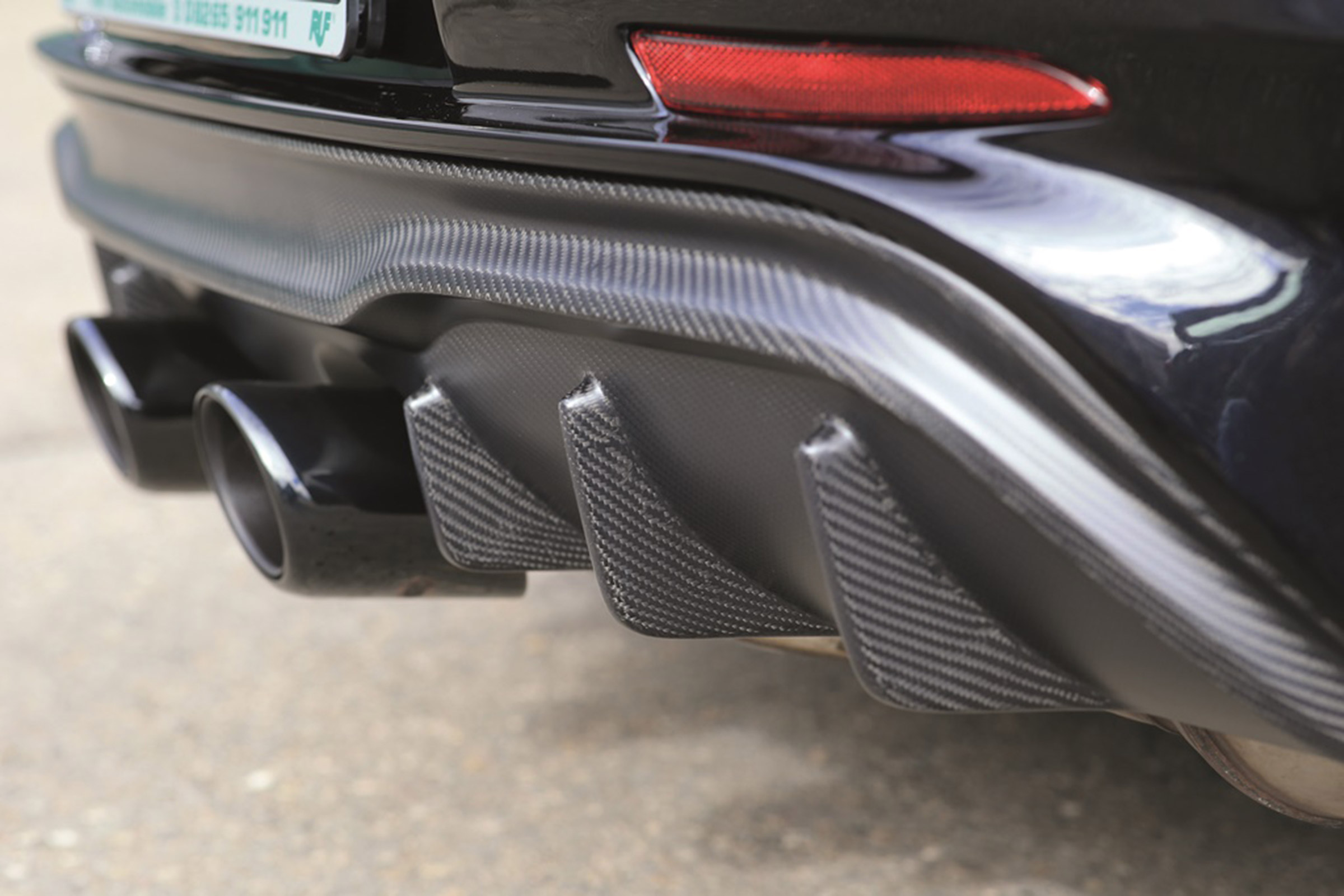 RUG GT - rear diffuser