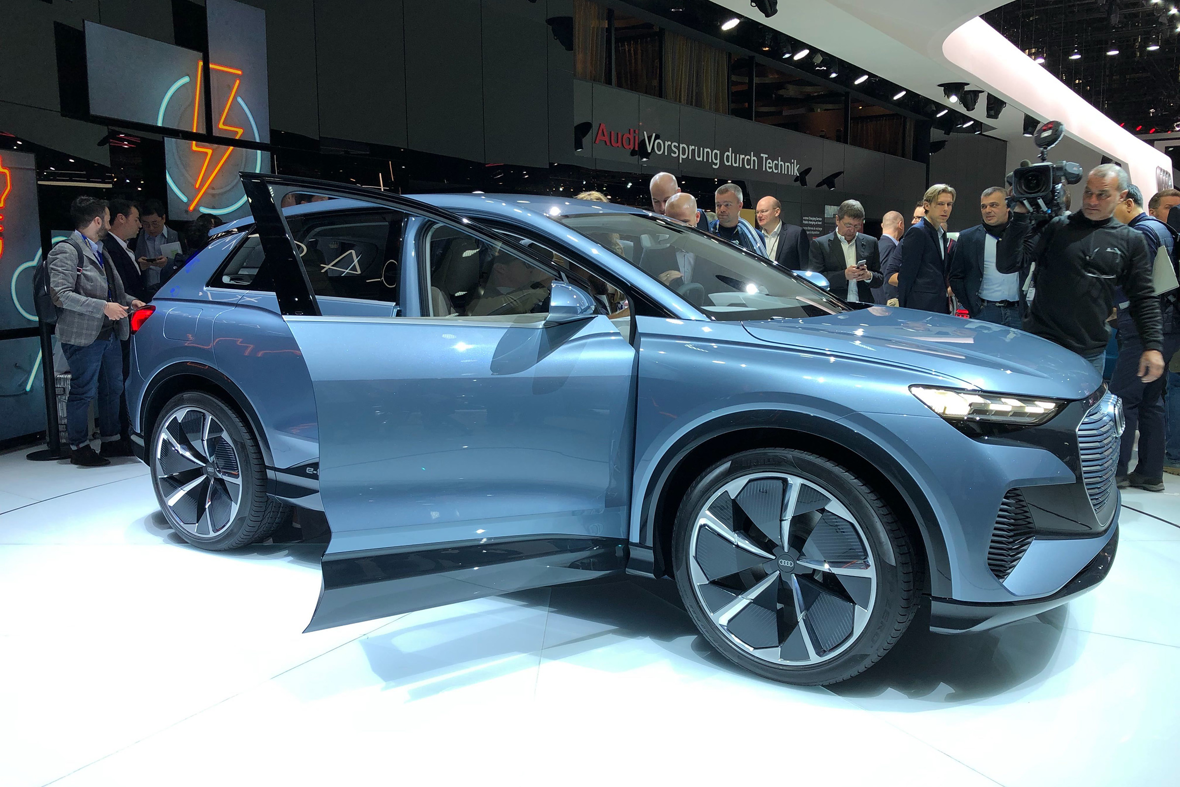 Audi Q4 e-tron concept