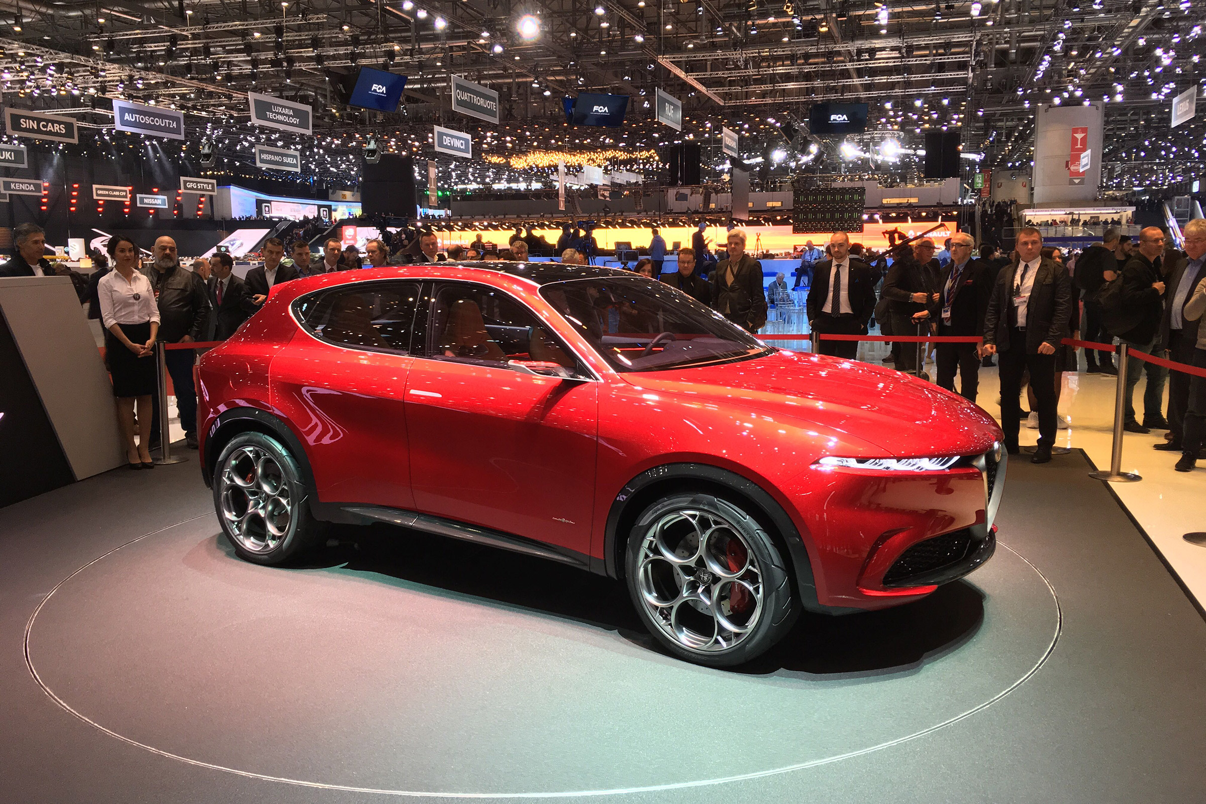Alfa Romeo Tonale - front quarter
